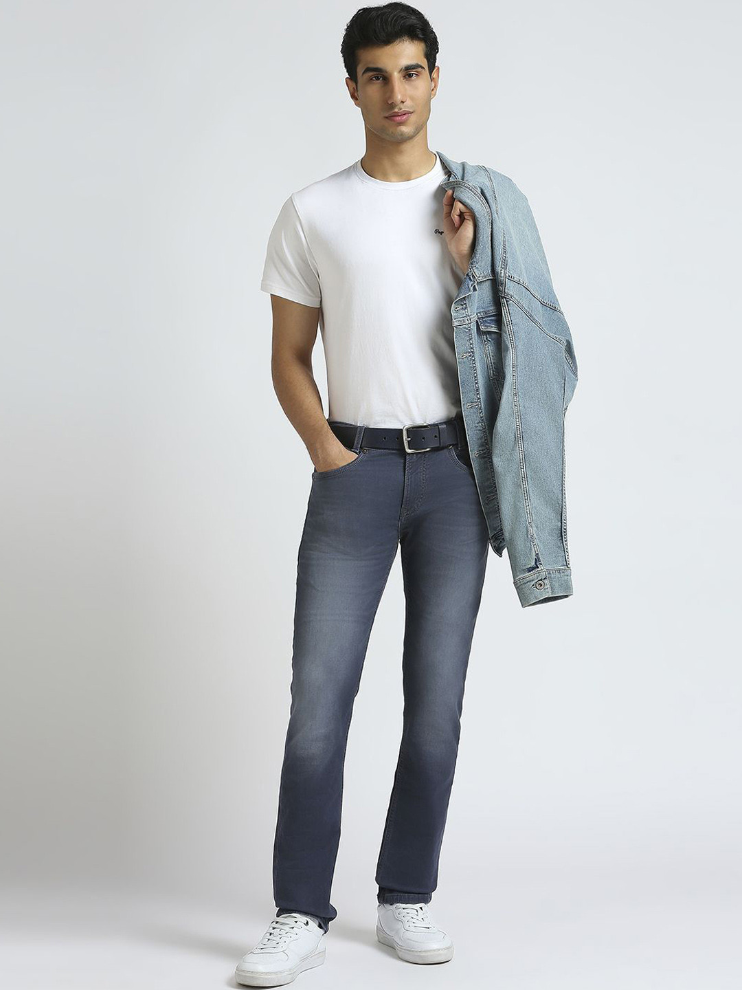

Pepe Jeans Men Vapour Slim Fit Light Fade Stretchable Jeans, Blue