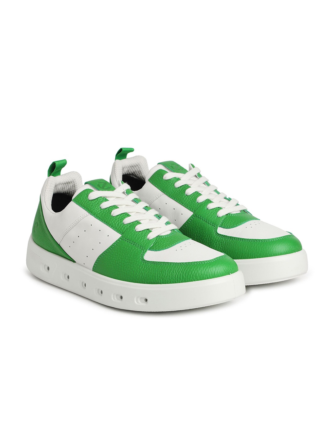 

ECCO Men Street 720 Leather Colour blocked Sneakers, Green