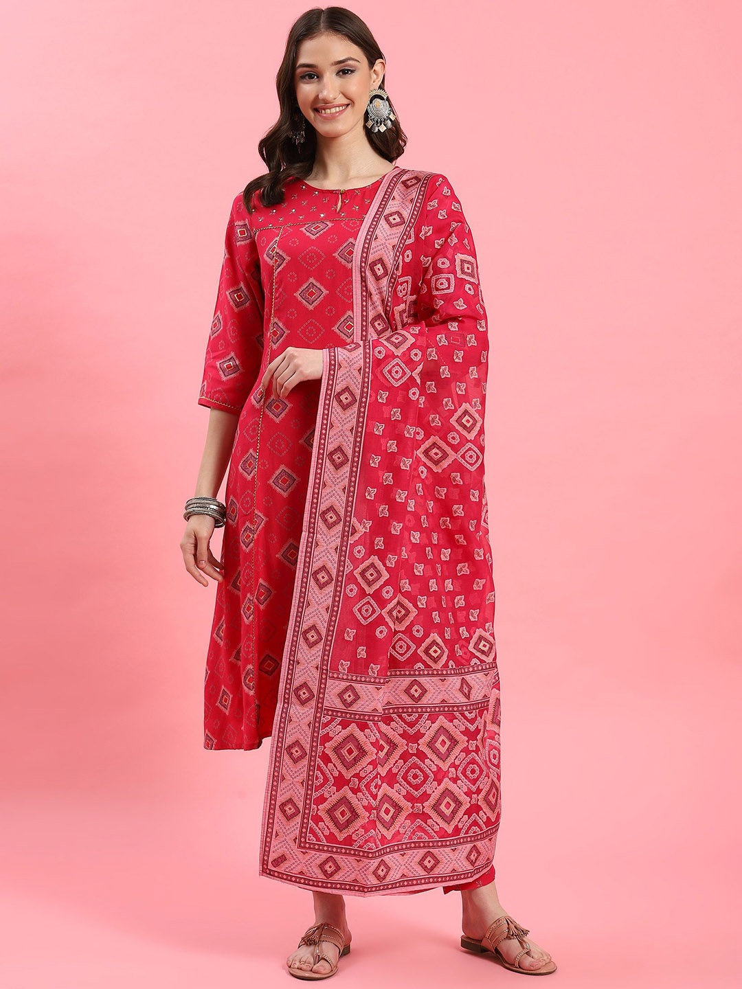 

Shree Geometric Printed Keyhole Neck Liva Straight Kurta with Trousers & Dupatta, Fuchsia