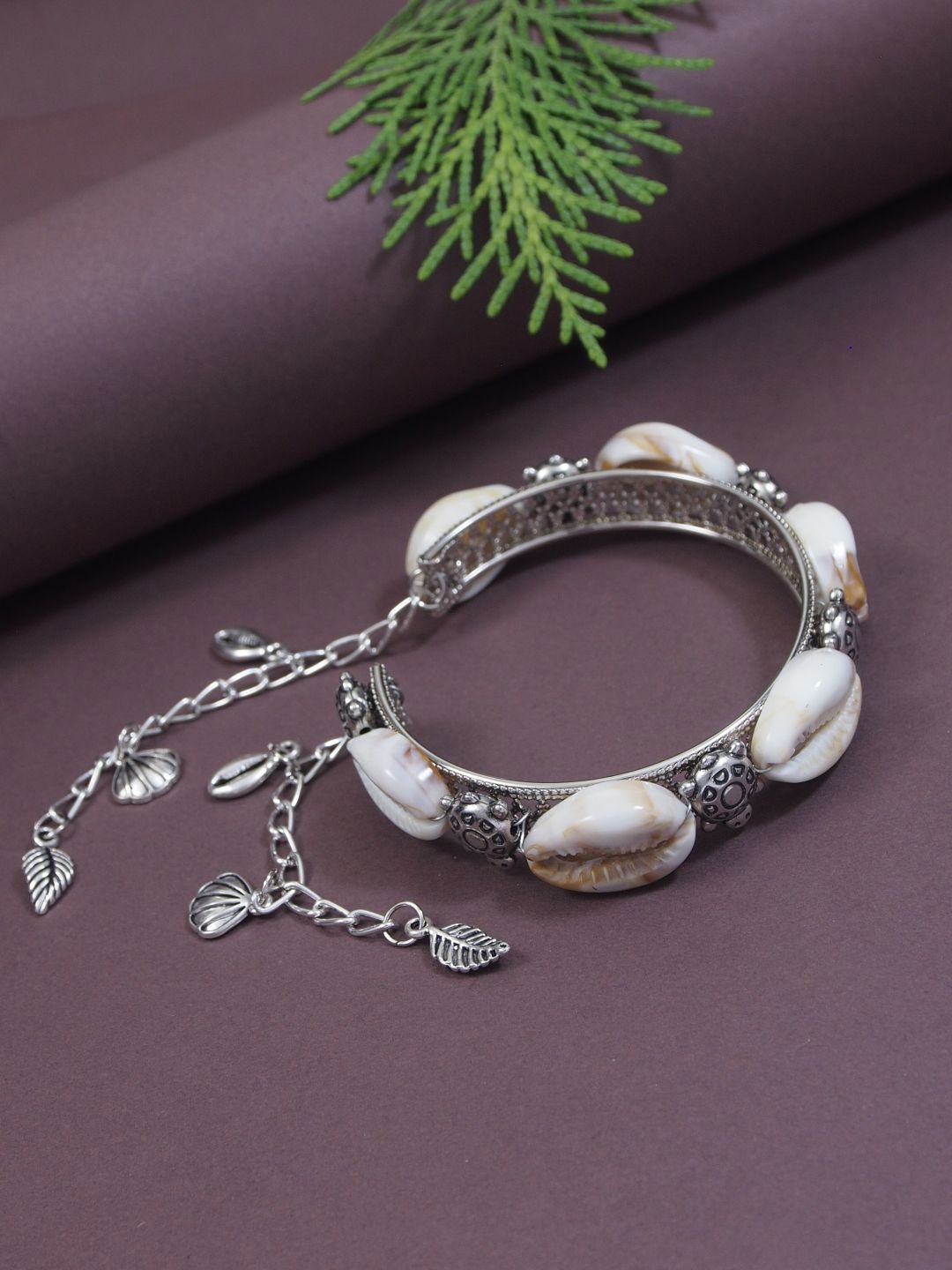 

I Jewels Women Silver Plated Oxidised Cuff Bracelet