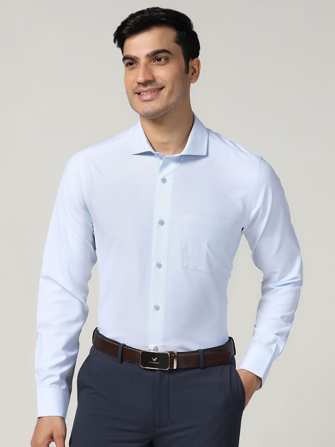 

Blackberrys Men Textured Formal Slim Fit Wrinkle-Resistant Shirt, Blue