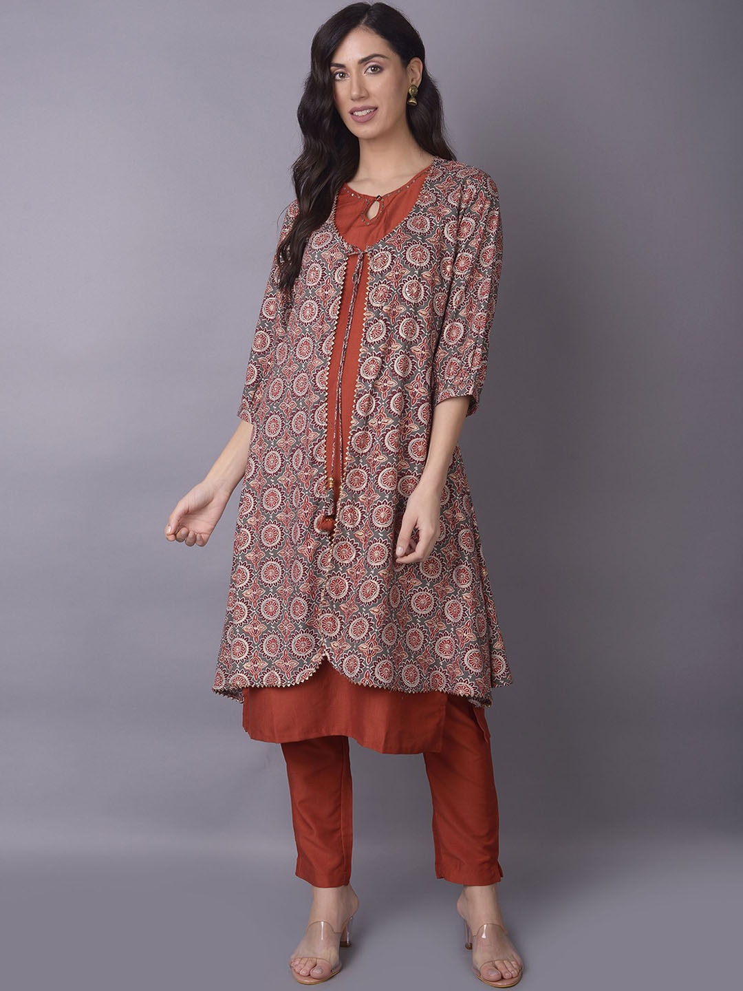 

Shree Keyhole Neck Floral Printed Regular Straight Kurta with Trousers, Grey