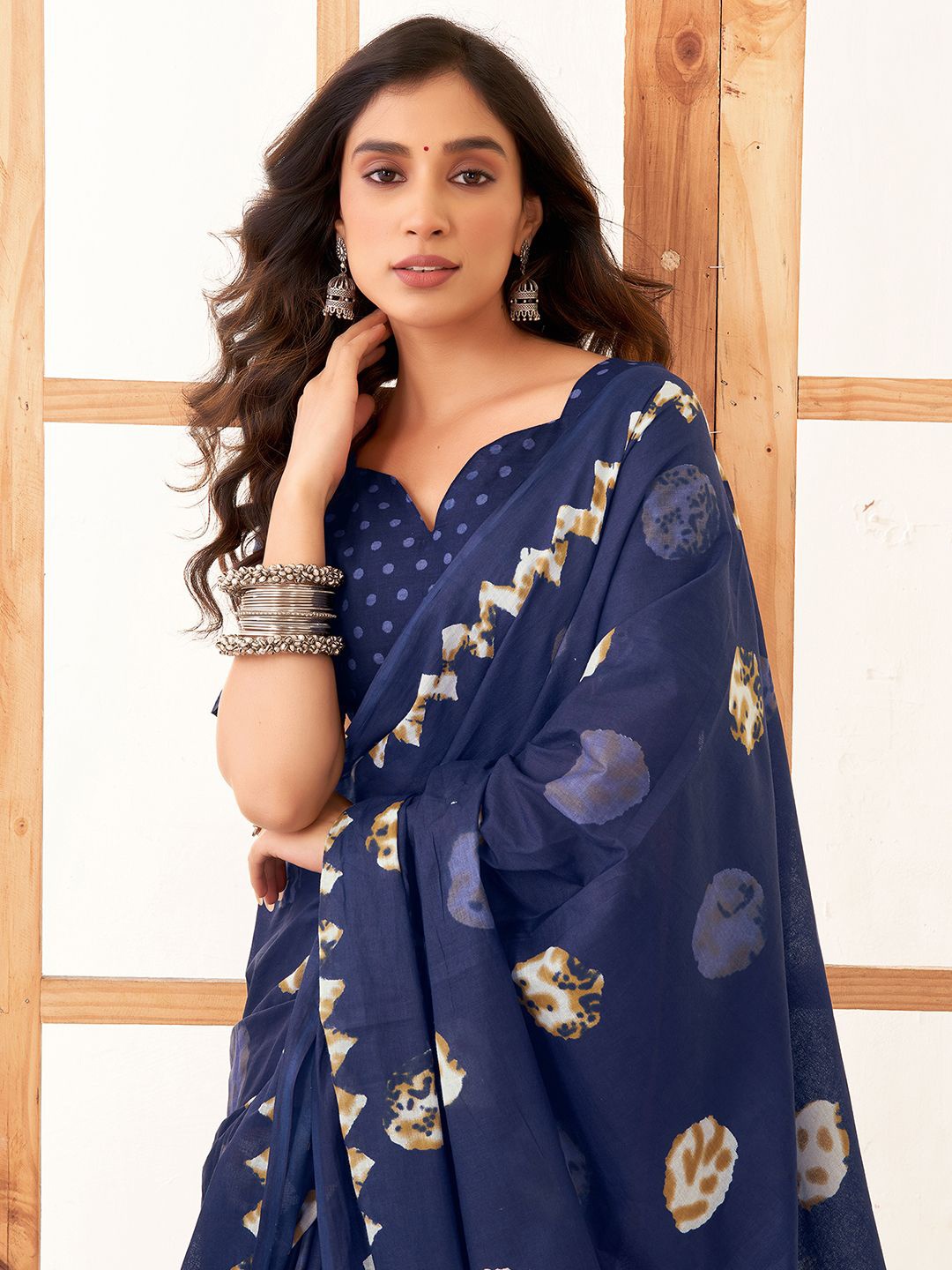 

all about you Batik Printed Pure Cotton Ikat Saree, Blue