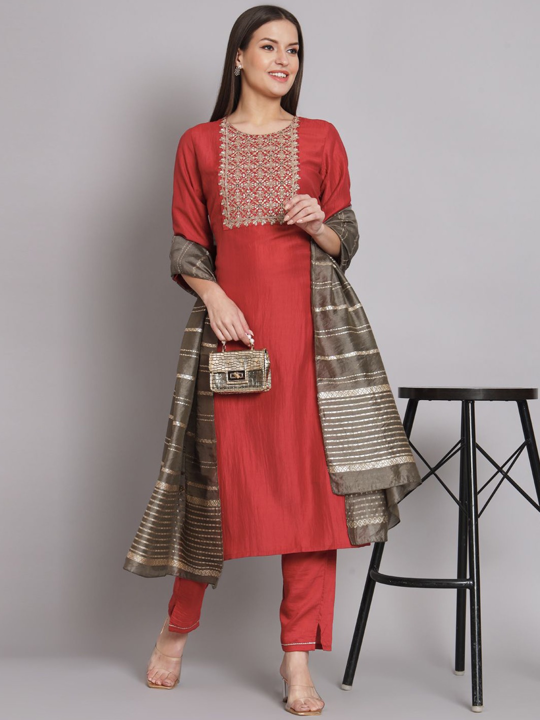 

VredeVogel Floral Yoke Design Sequinned Straight Kurta with Trousers & Dupatta, Red