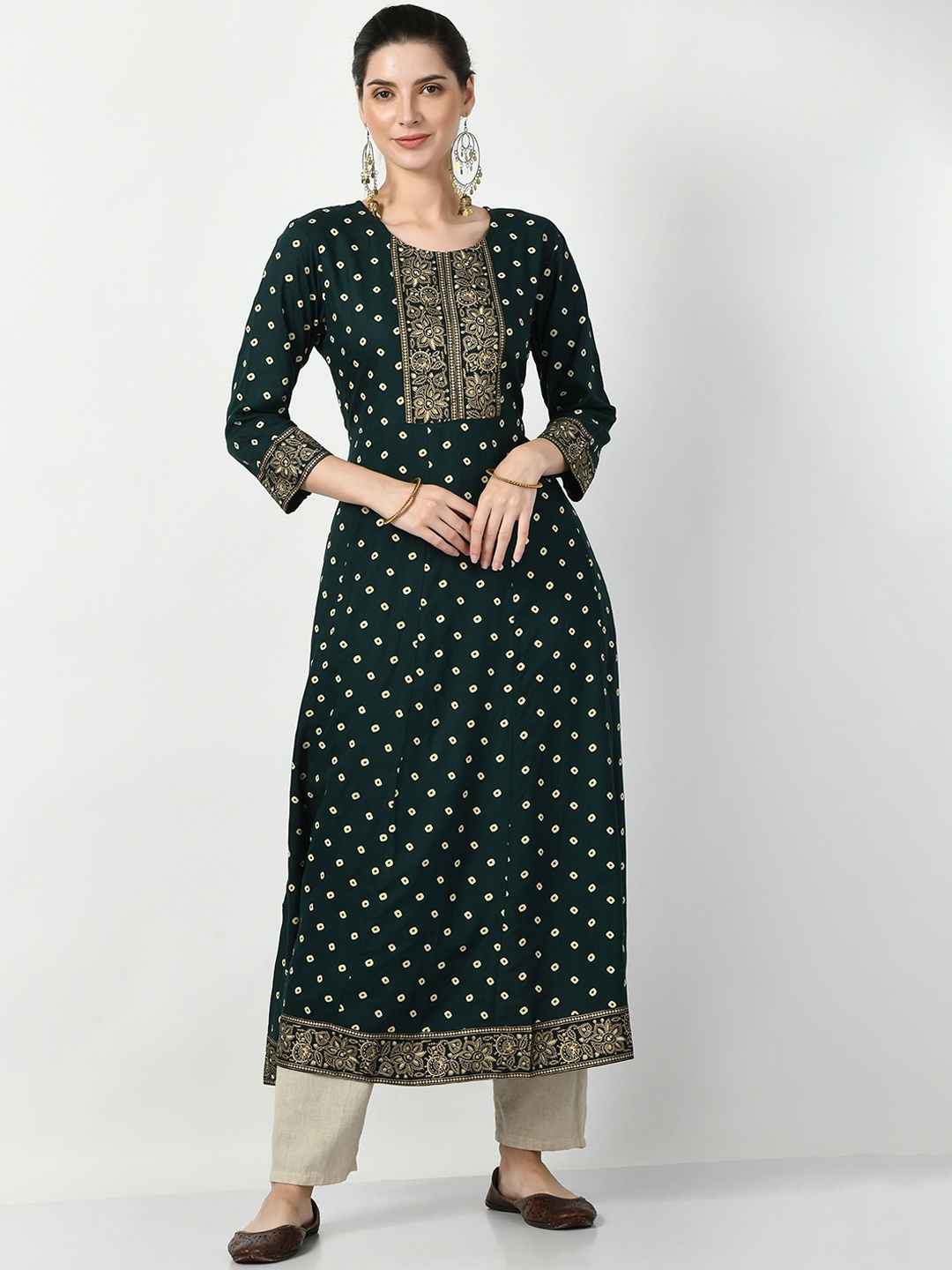 

ROYAL DESIGN Geometric Printed Mirror Work Straight Kurta, Green