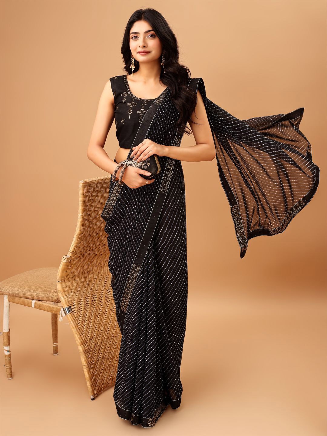 

SM TRENDZ Striped Embellished Pure Georgette Saree, Black