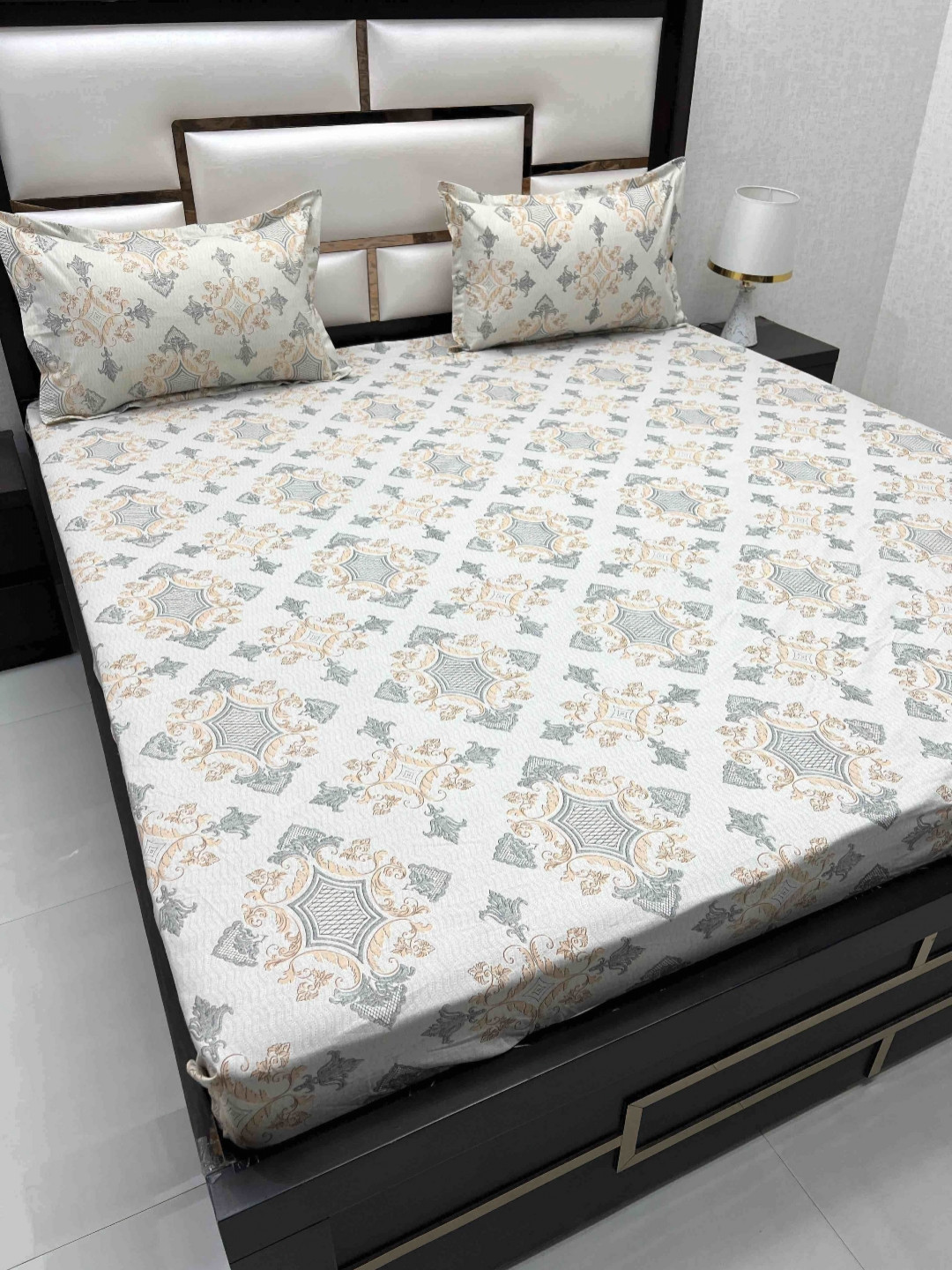 

Pure Decor Grey Ethnic Motifs Printed Pure Cotton 240 TC King Bedsheet & 2 Pillow Covers