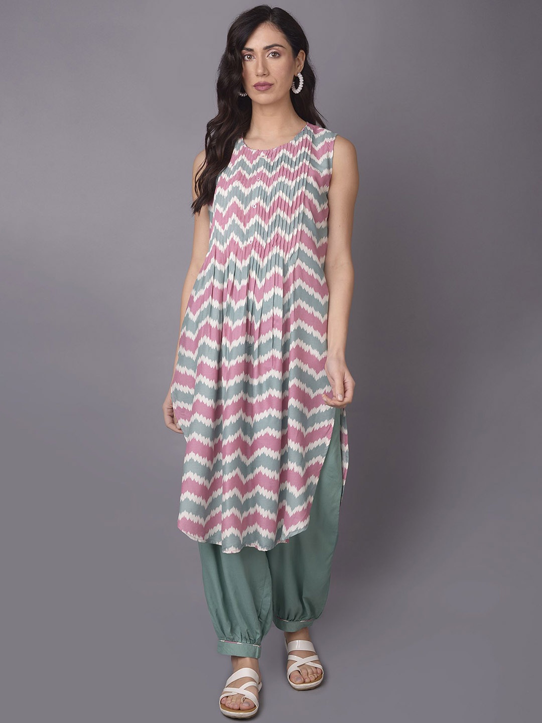 

Shree Chevron Printed Regular Round Neck Pintuck Kurta With Salwar, Green