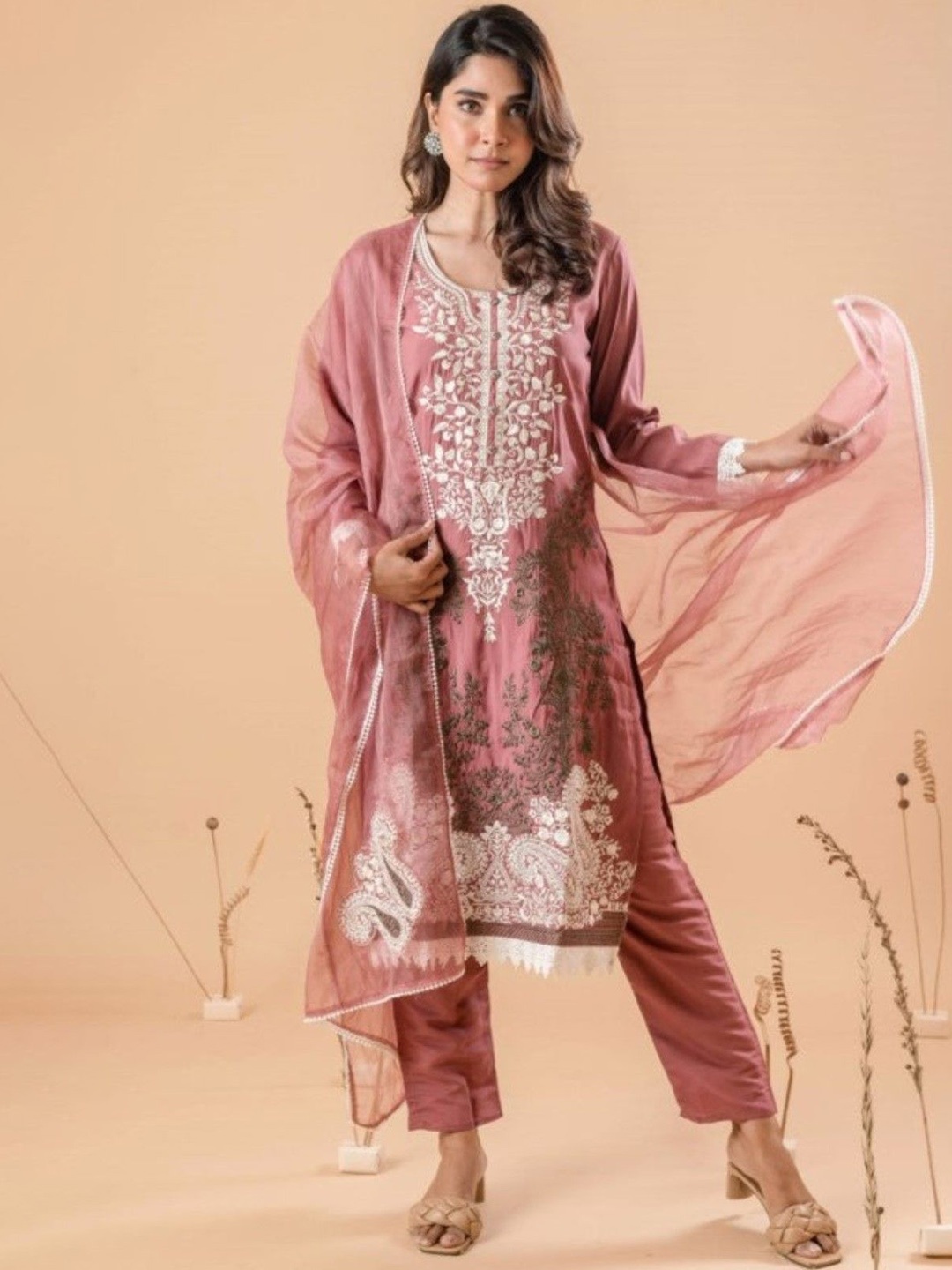 

AUTUMN LANE Paisley Embroidered Round Neck Pure Cotton Kurta with Trousers & Dupatta, Maroon