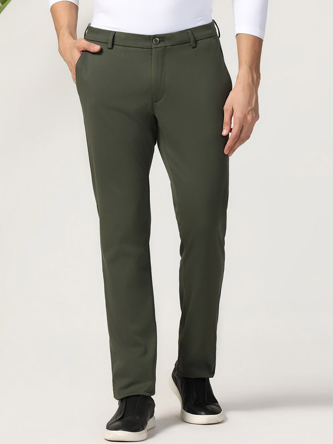 

Blackberrys Men Slim Fit Chinos Trousers, Olive
