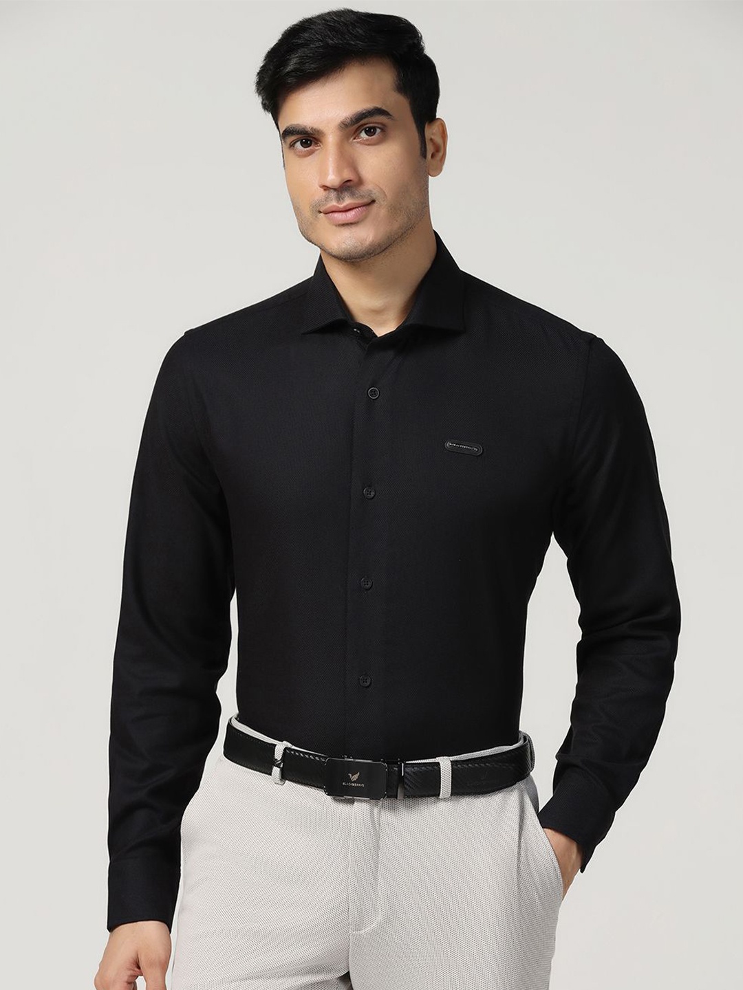 

Blackberrys Men Solid Formal Slim Fit Cotton Shirt, Black