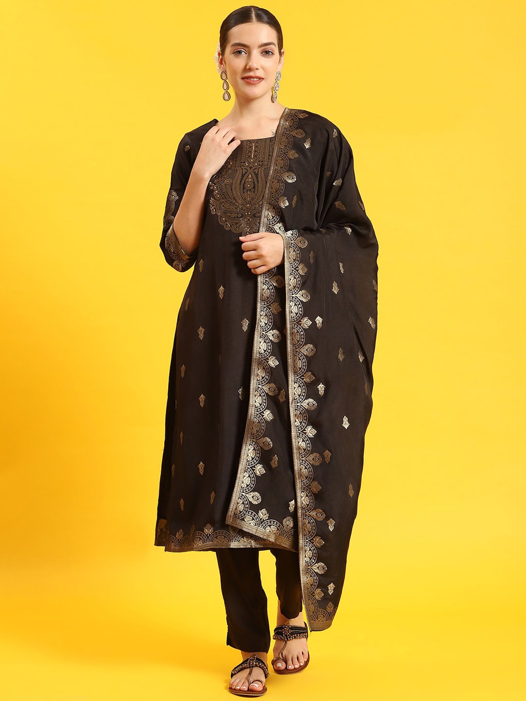 

Shree Ethnic Motifs Printed Straight Kurta & Trousers With Dupatta, Brown