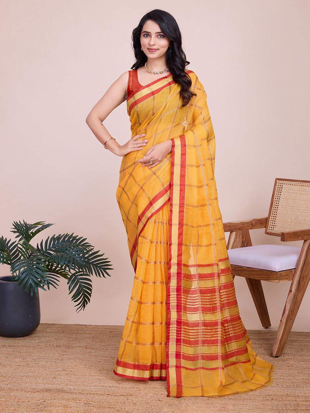 

Nimidiya Checked Zari Kota Saree, Yellow