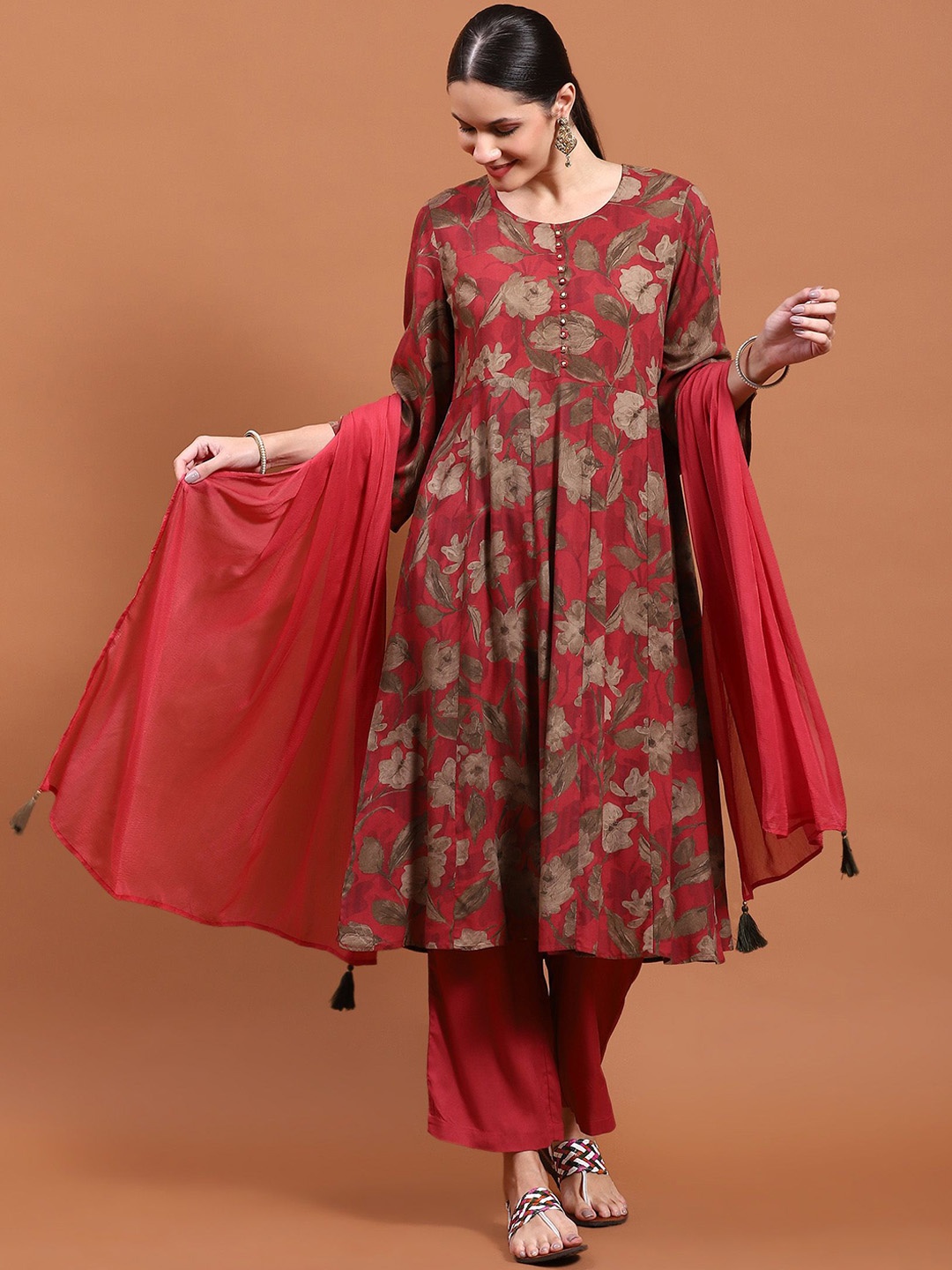 

Shree Floral Printed Panelled Liva Anarkali Kurta & Trousers With Dupatta, Maroon