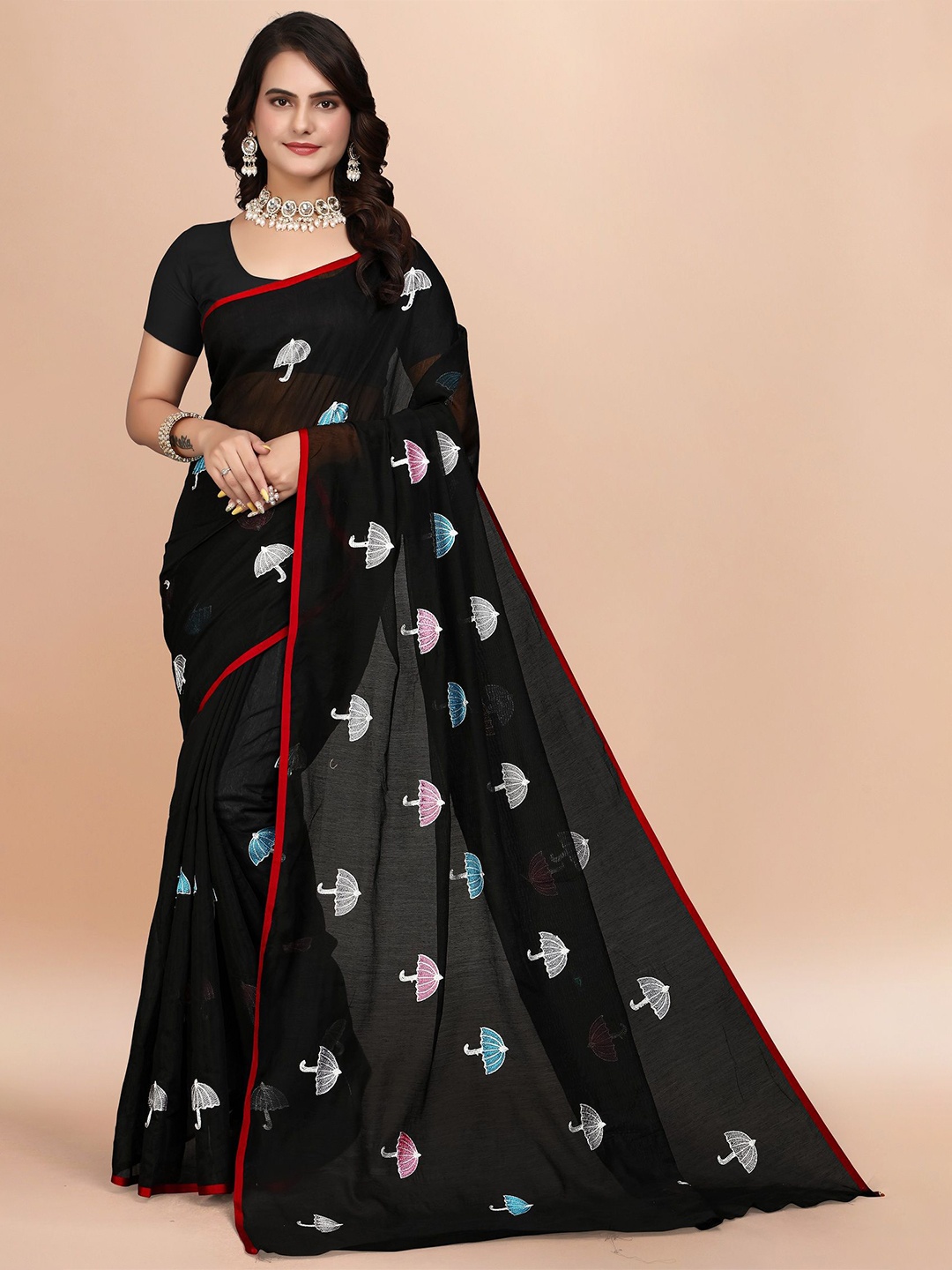 

APNISHA Embroidered Pure Cotton Chanderi Saree, Black