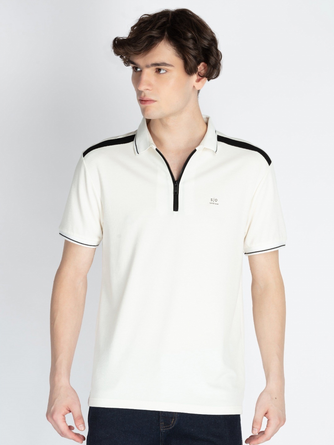 

Status Quo Men Solid Polo Collar T-shirt, Off white