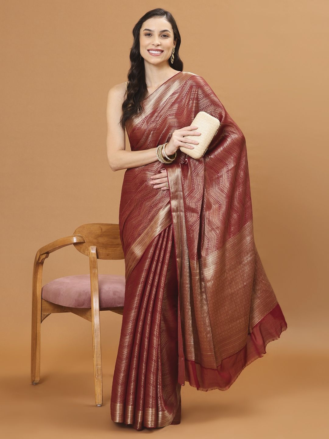 

Meena Bazaar Woven Design Zari Poly Crepe Saree, Burgundy