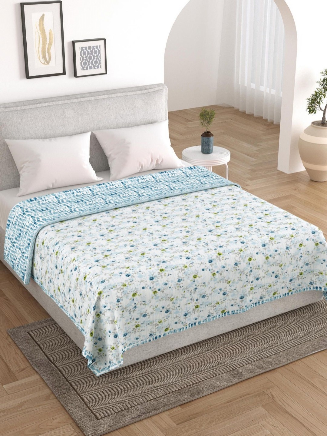

Salona Bichona Mystic Blue & White Floral AC Room 150 GSM Cotton Flannel Double Bed Dohar