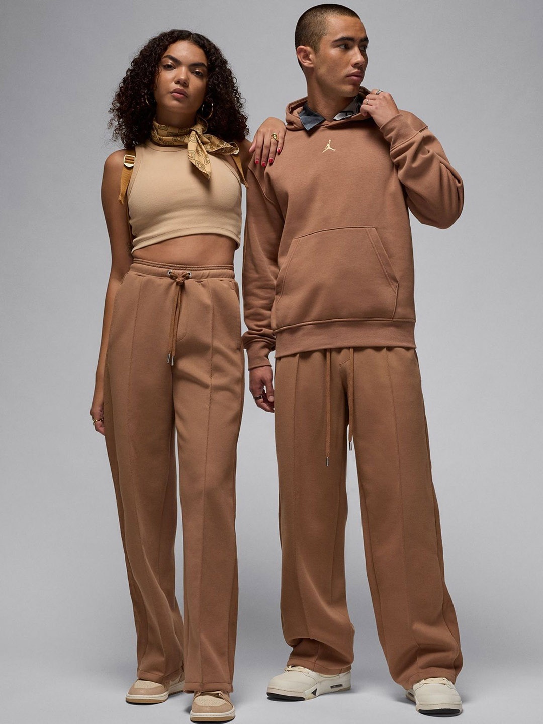 

Nike Air Jordan Adults-Unisex Mid Rise Trousers, Brown