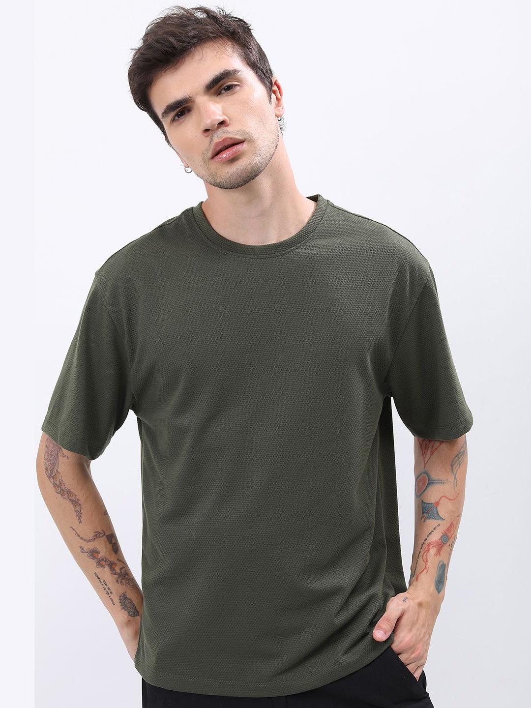 

HIGHLANDER Men Self Design Round Neck Oversized T-shirt, Olive