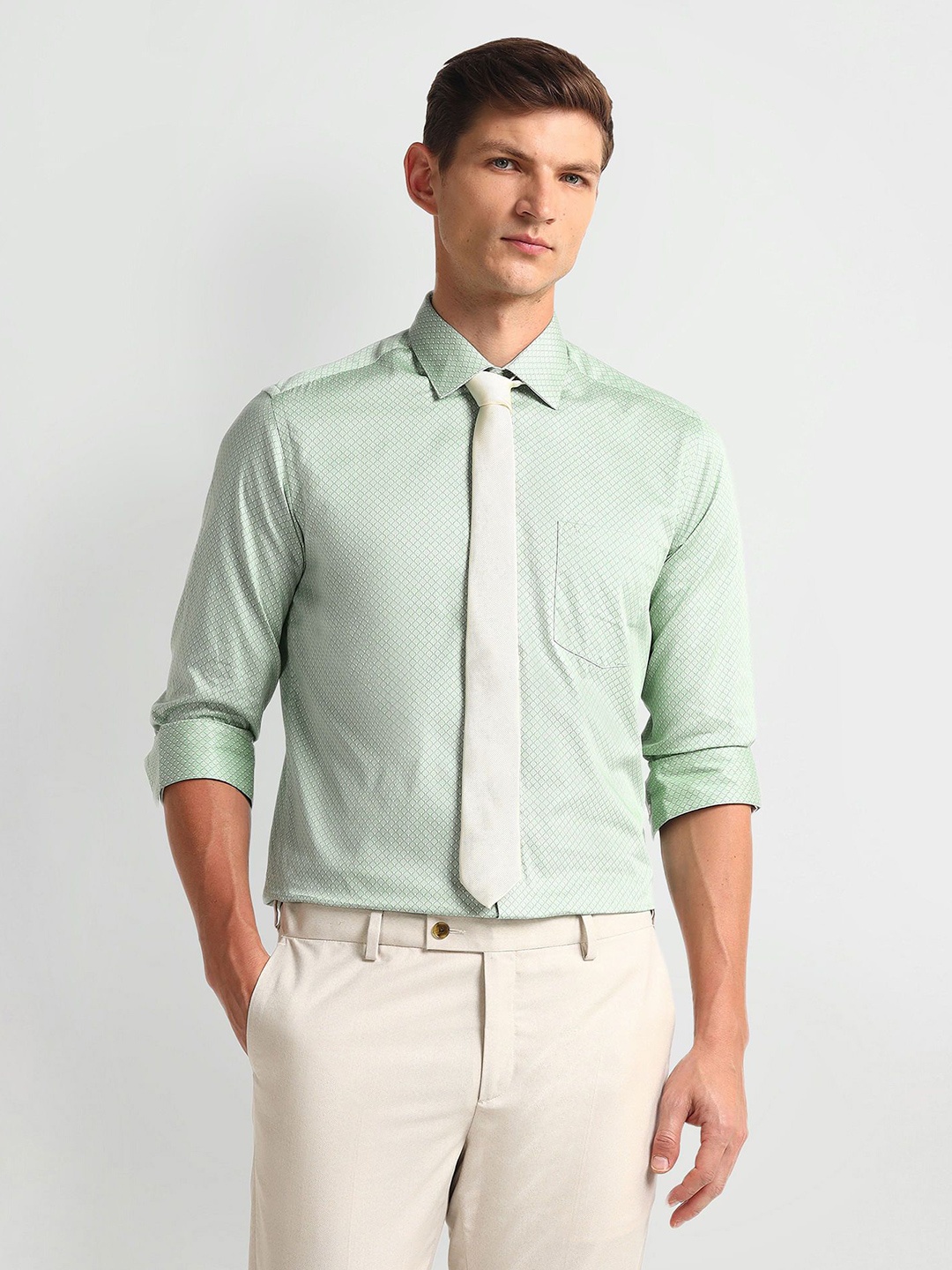 

Arrow Men Modern Spread Collar Geometric Printed Cotton Slim Fit Formal Shirt, Green