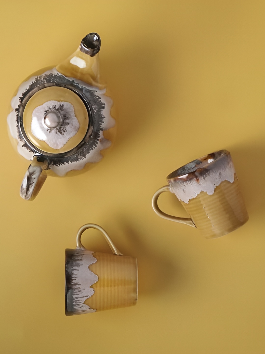 

AMALAFIEE CERAMICS Yellow & Brown Printed 3 Pieces Ceramic Matte Tea Set
