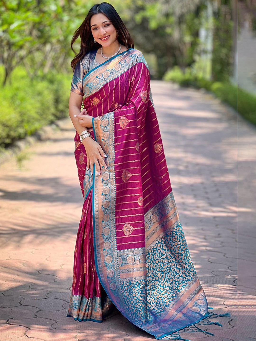 

Mitera Woven Design Zari Banarasi Saree, Purple