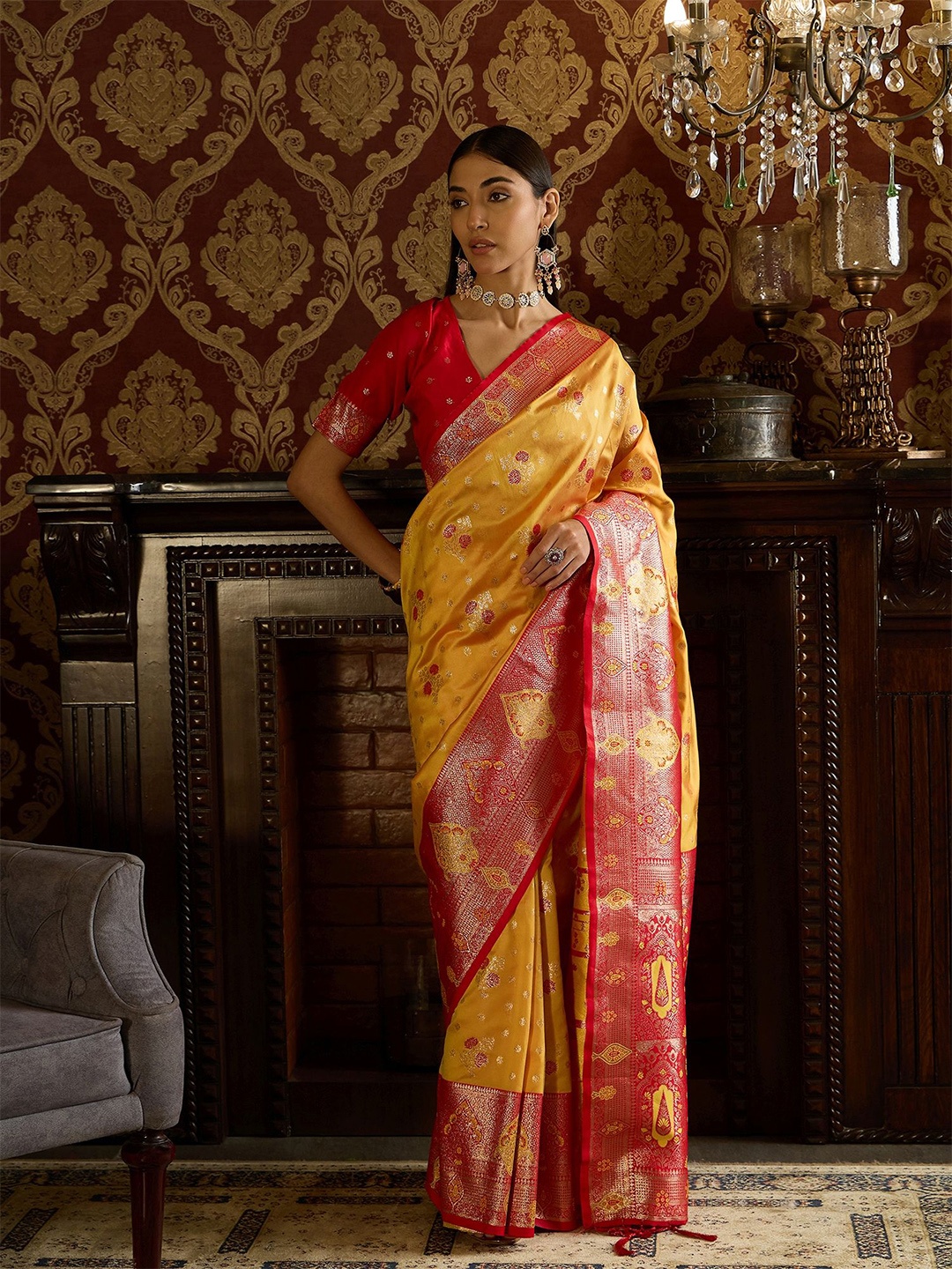 

Sangria Floral Woven Design Ready to Wear Saree, Yellow