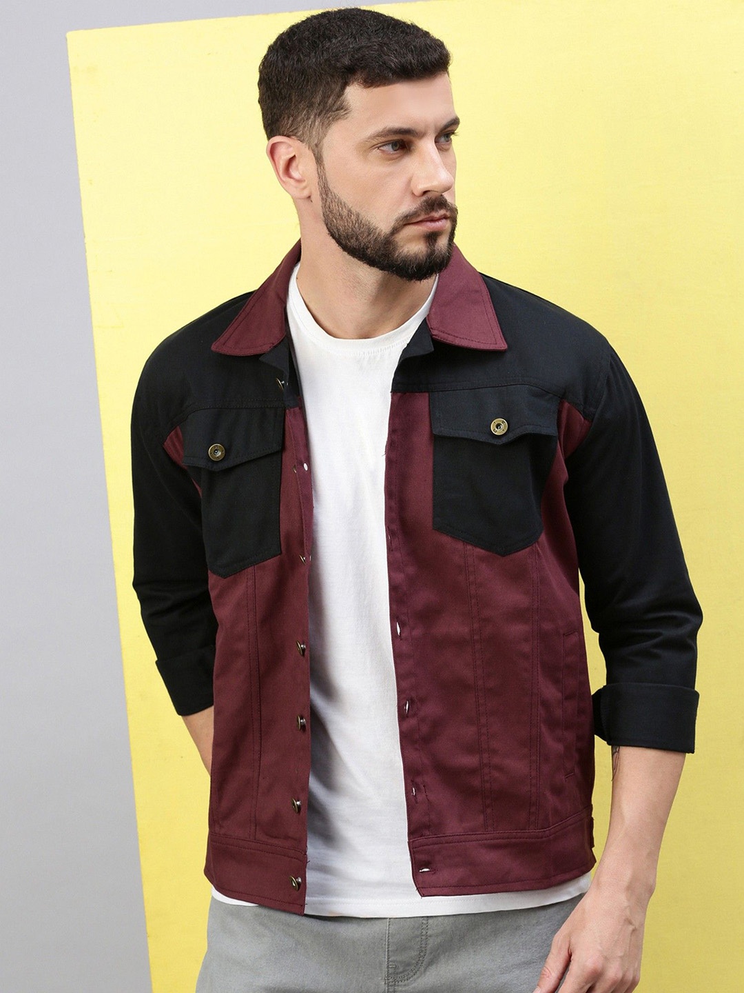 

VOXATI Men Colourblocked Sporty Jacket, Maroon