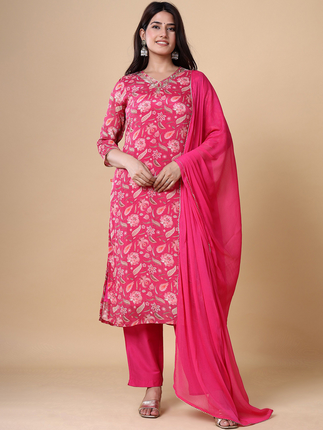

VASVI Floral Printed Straight Kurta & Trousers With Dupatta, Pink