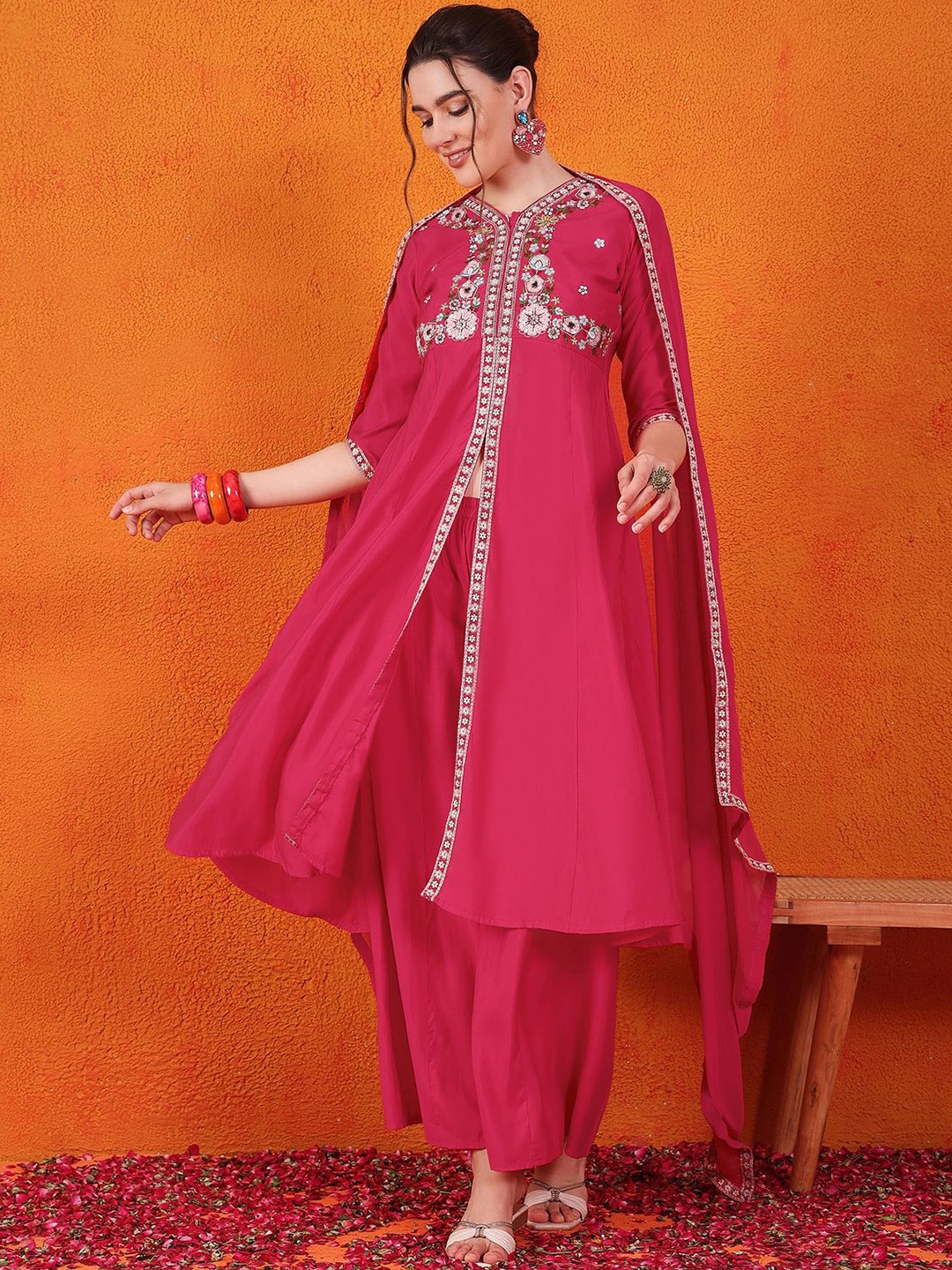 

DIVASTRI Floral Embroidered Pure Silk Anarkali Kurta With Palazzo & Dupatta, Pink