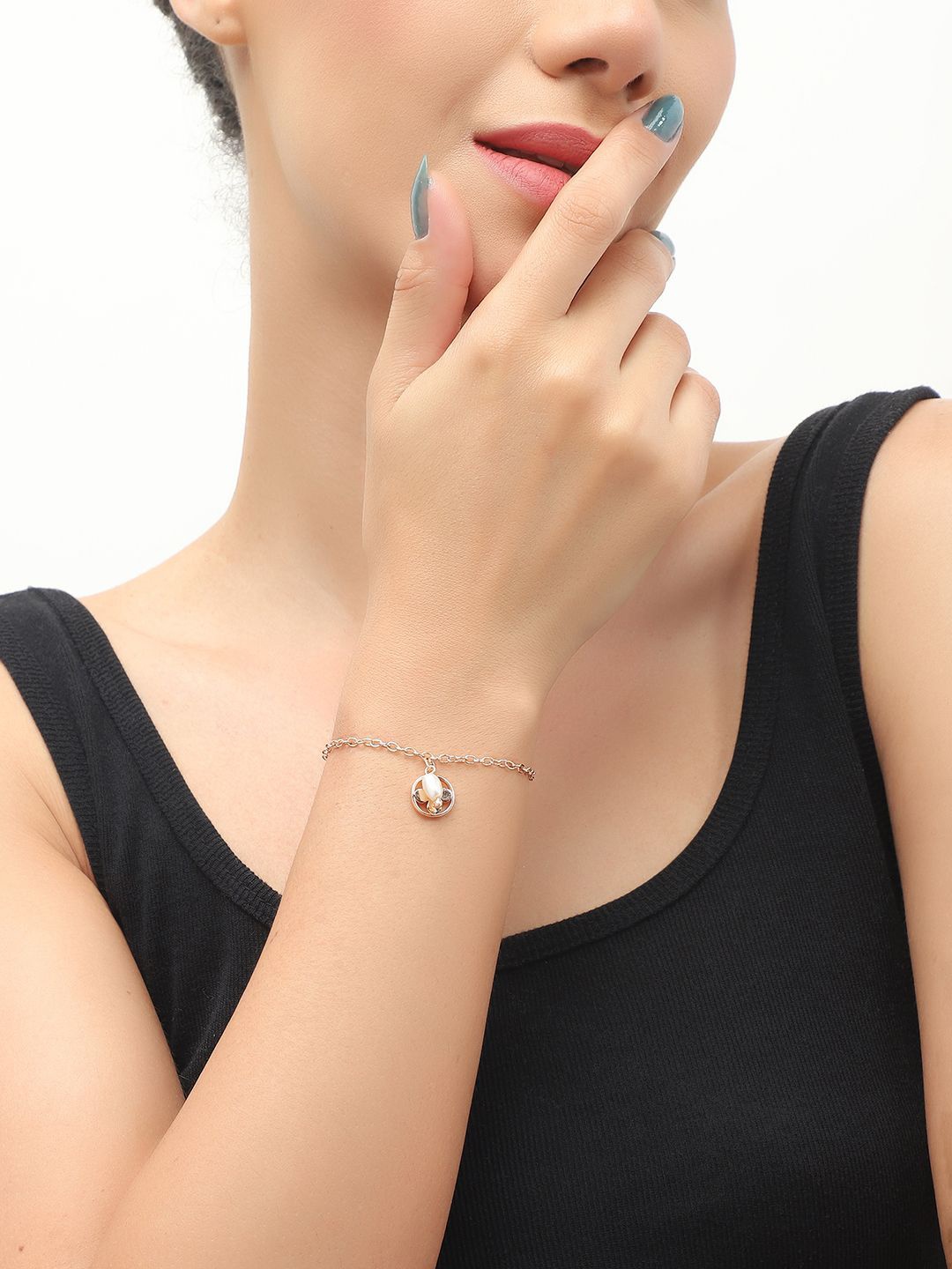 

ELLE Gold-Plated Flower Charm Bracelet
