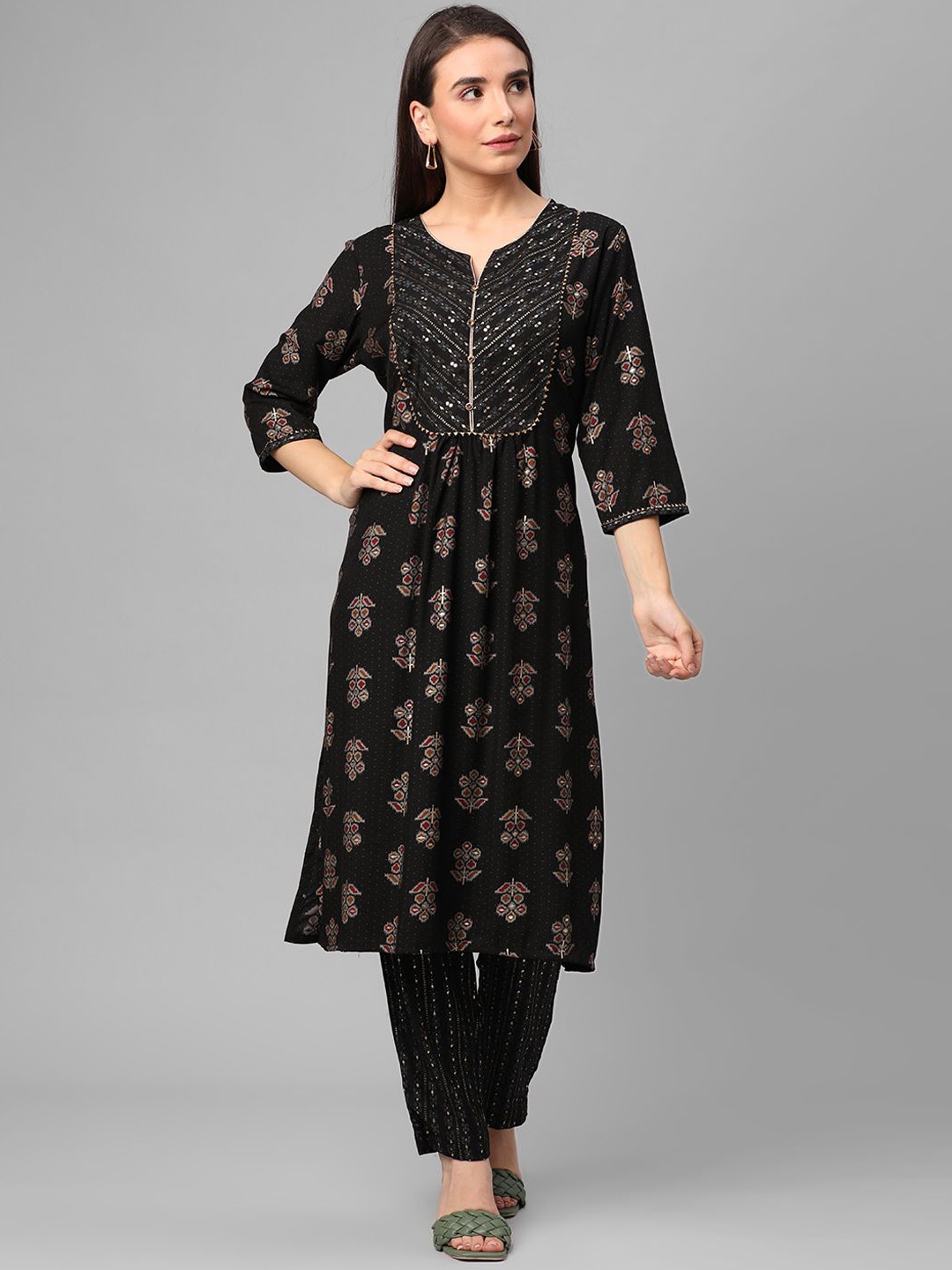 

Shree Floral Printed Gotta Patti Liva Straight Kurta with Trousers, Black