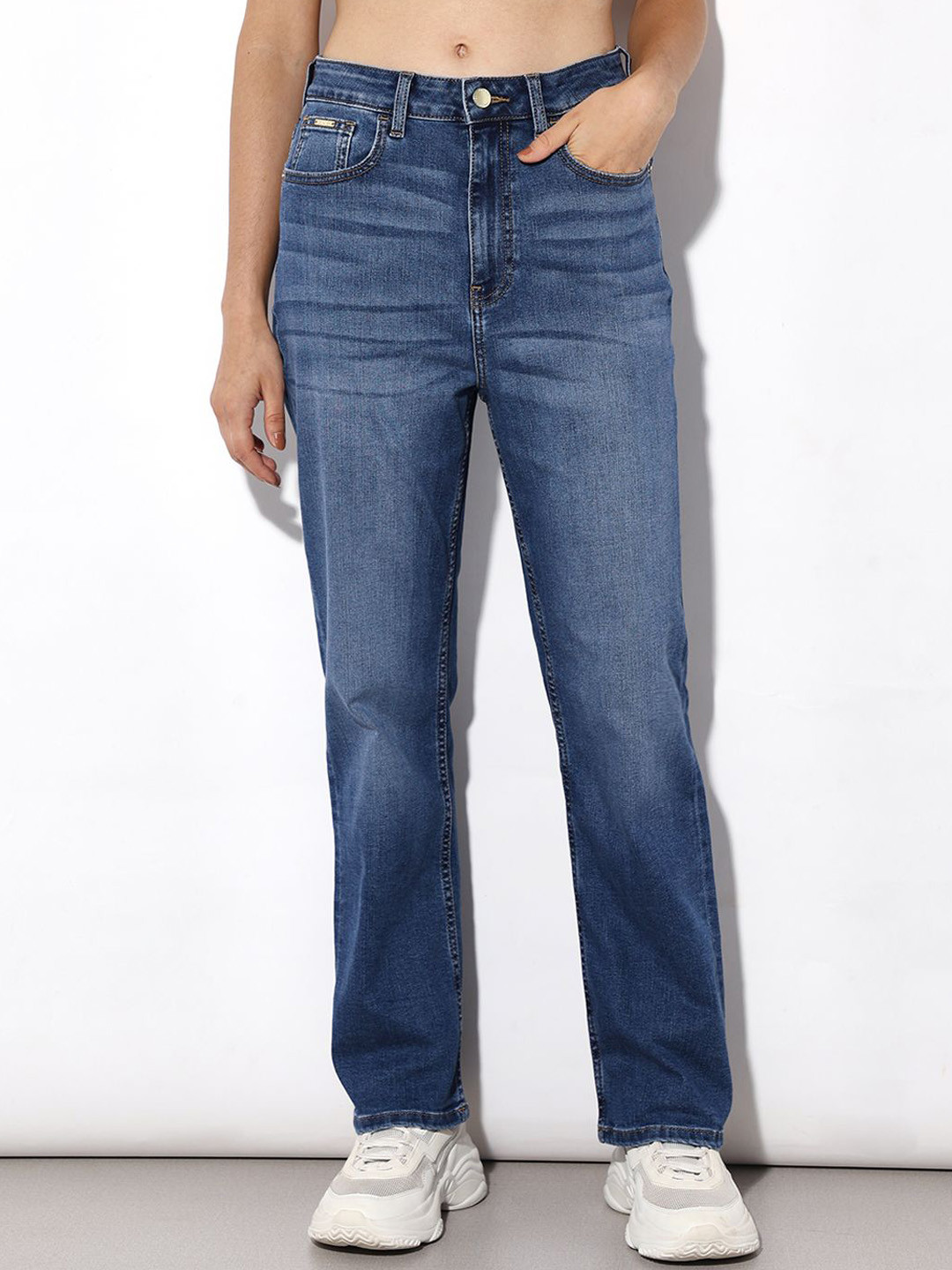 

ONLY Women Straight Fit Light Fade Jeans, Blue