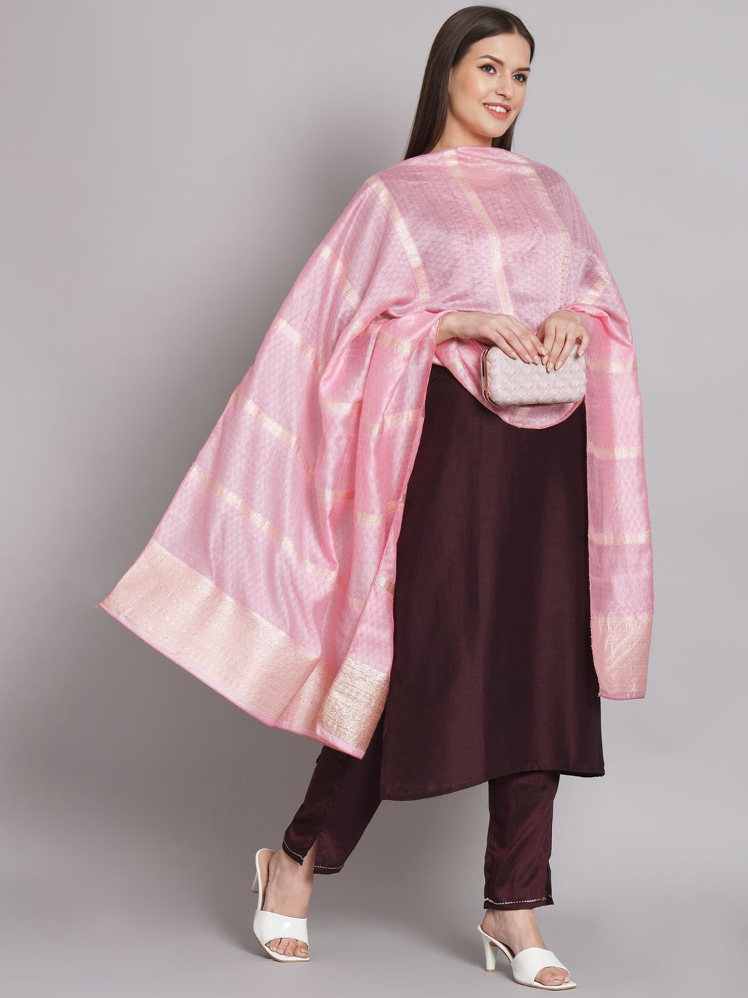 

VredeVogel Floral Yoke Design Regular Sequinned Kurta With Trousers & Dupatta, Purple