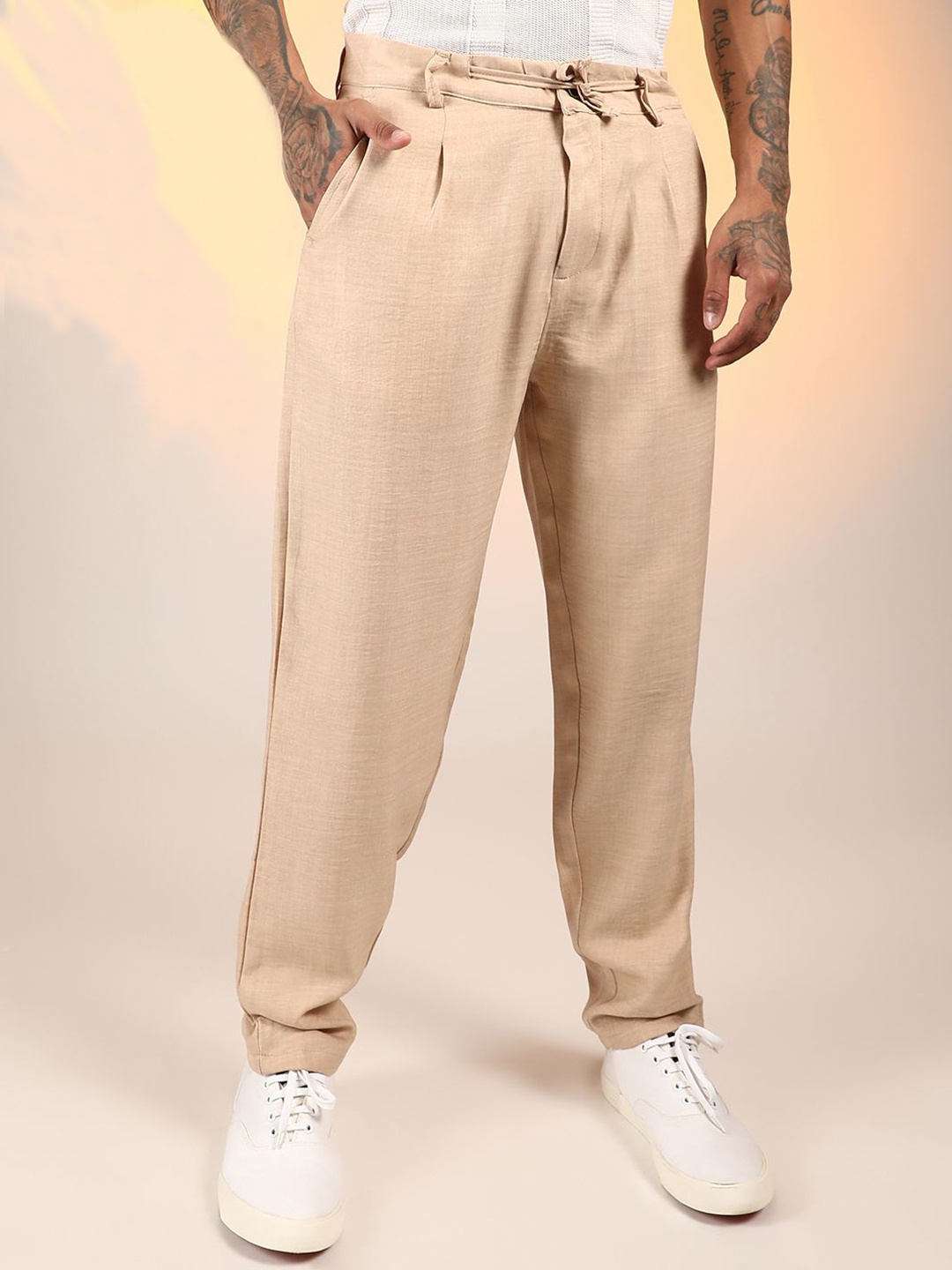 

Campus Sutra Men Comfort Trousers, Beige