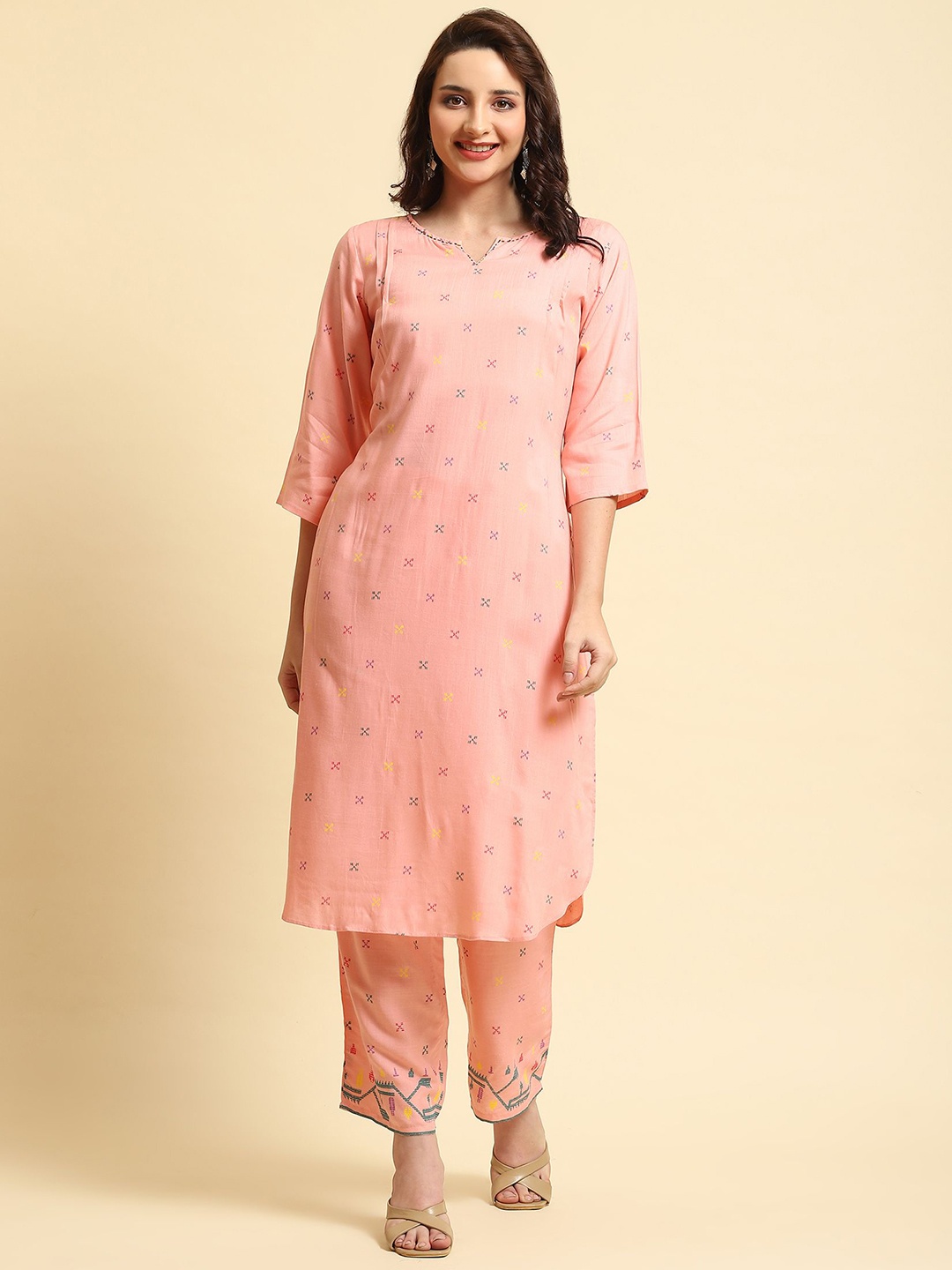 

Shree Geometric Printed Regular Liva Kurta With Trousers, Pink