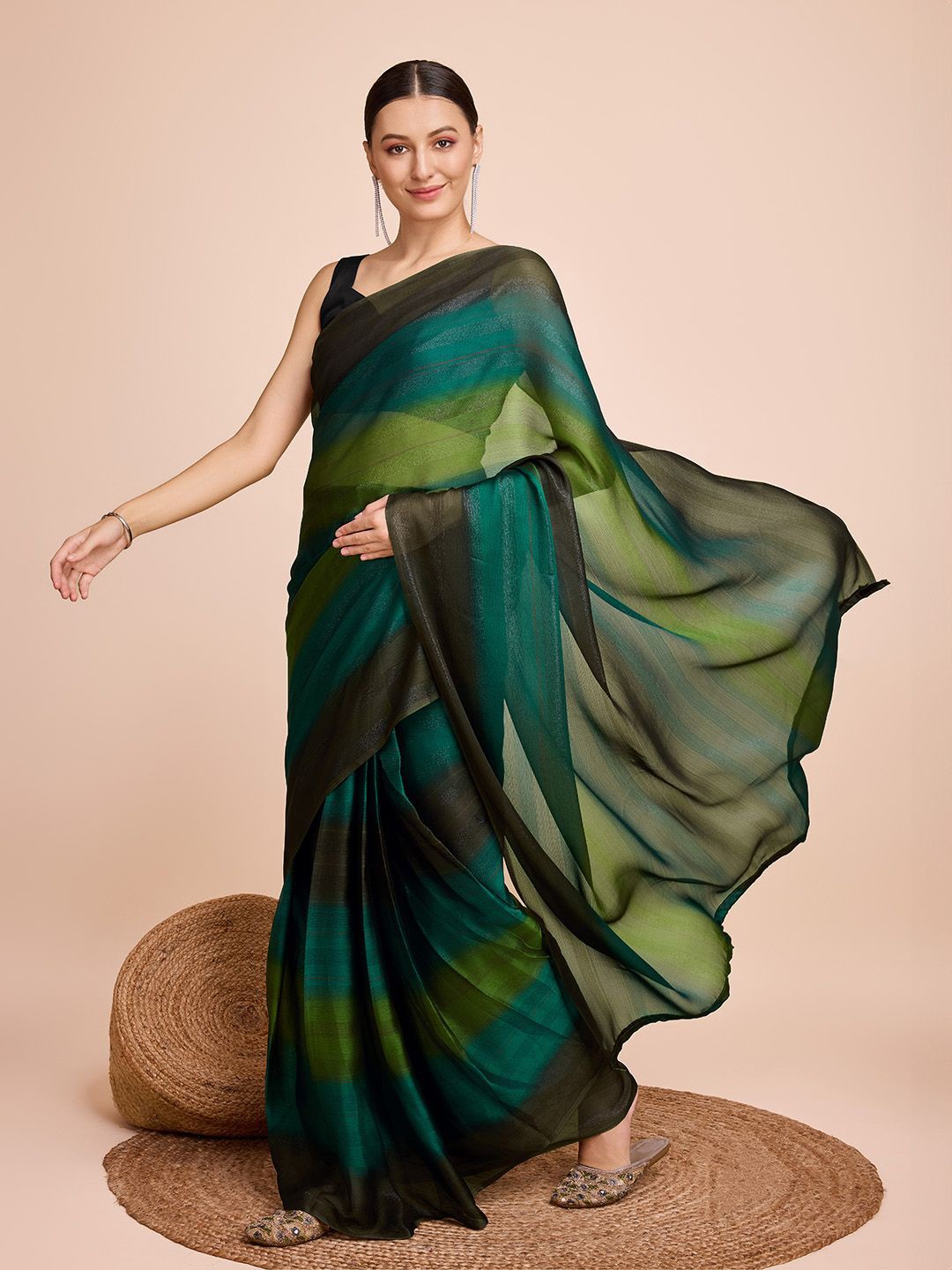 

Nimidiya Striped Woven Ombre Saree With Blouse, Green