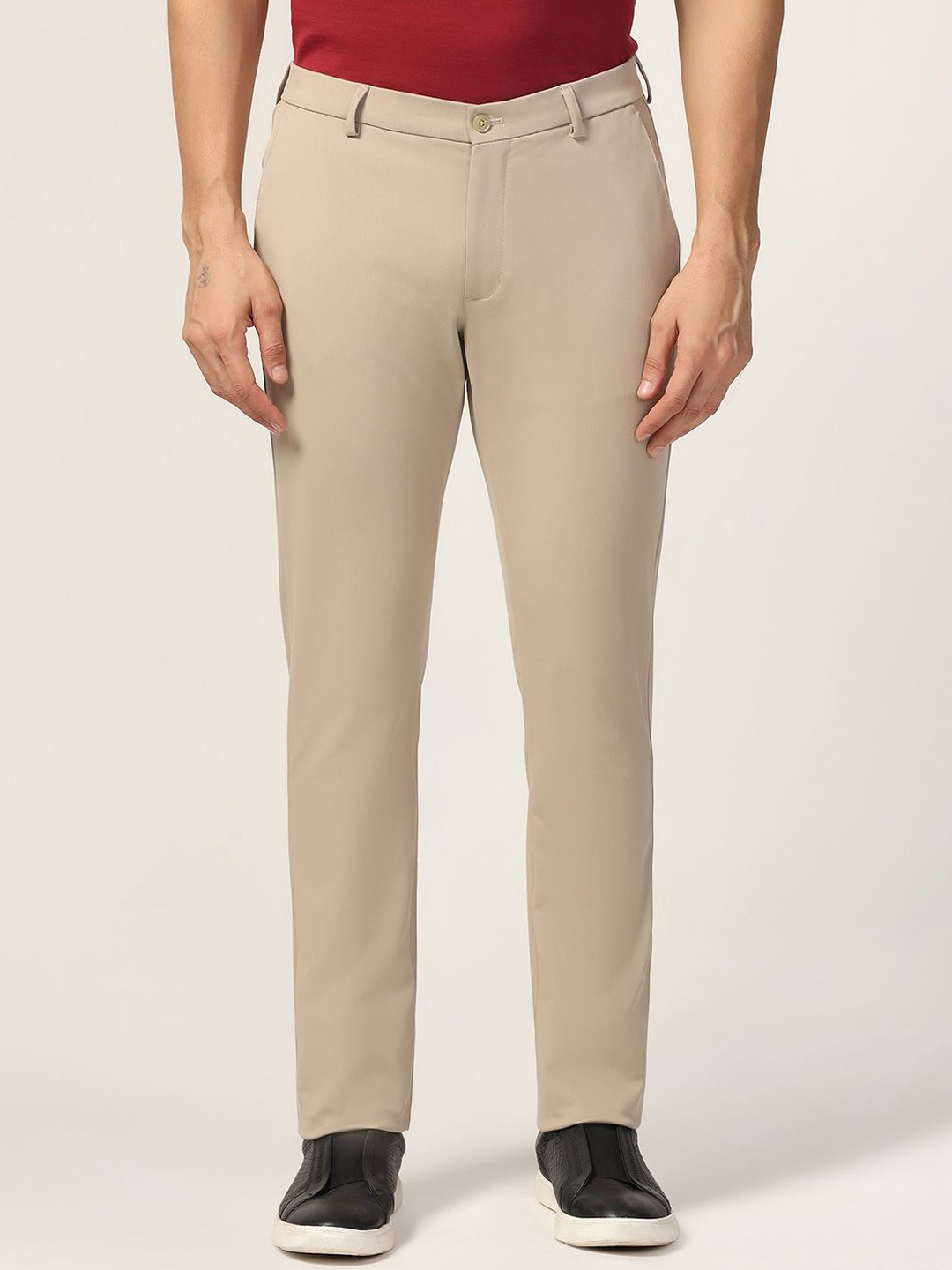 

Blackberrys Men Slim Fit Chinos Trousers, Beige