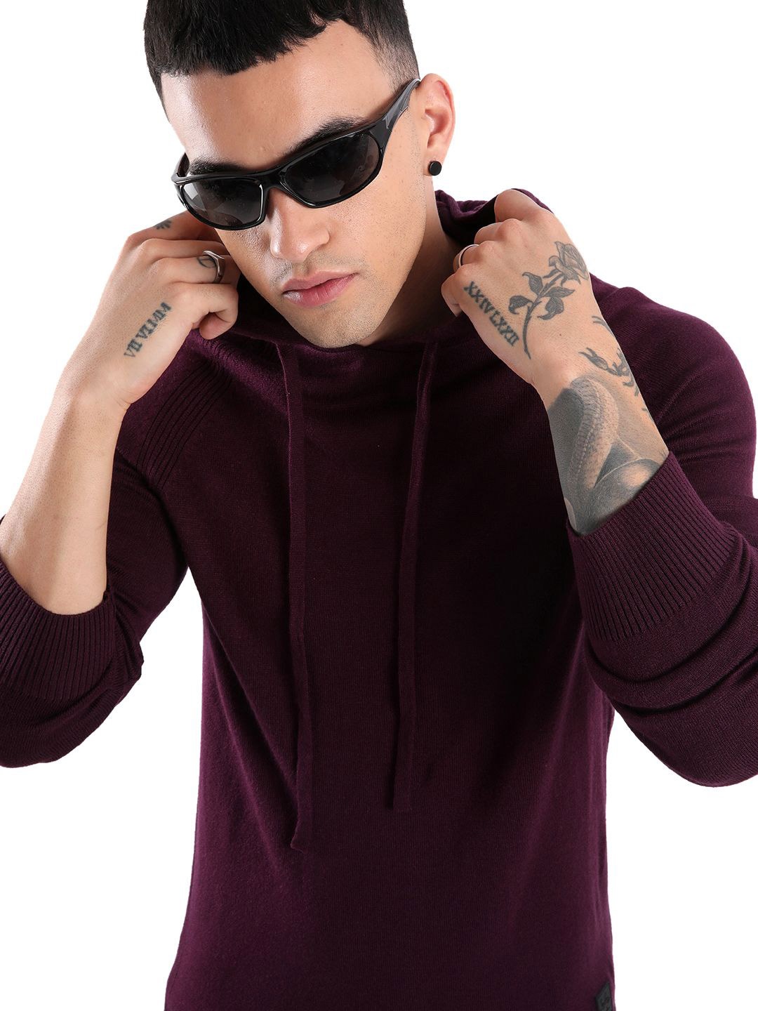 

WROGN Men Solid Hooded Sweater, Purple