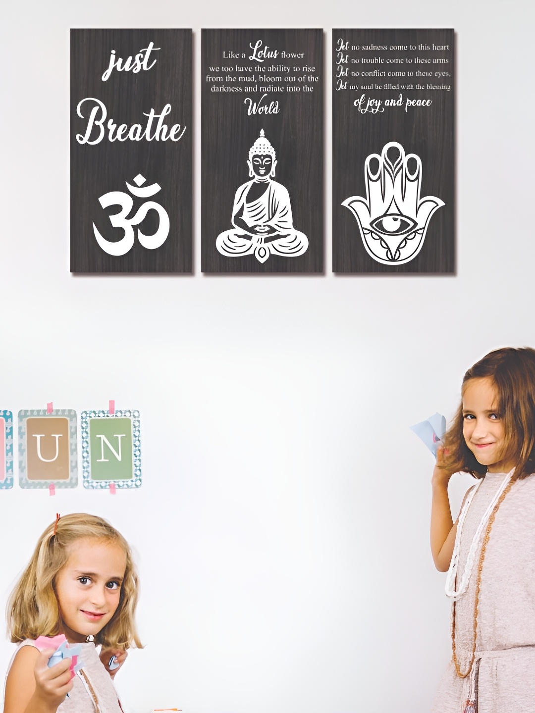 

CVANU Black & White 3 Pieces Wooden Printed Wall Hanging