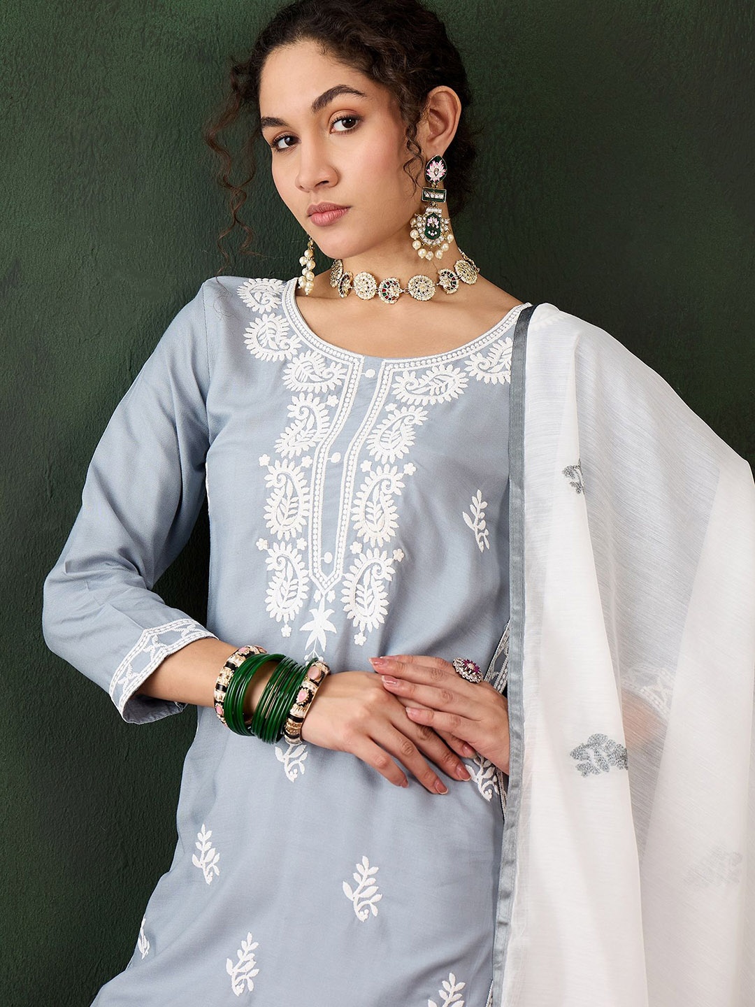 

Sangria Ethnic Motifs Embroidered Thread Work Pure Cotton Kurti with Trousers & Dupatta, Grey