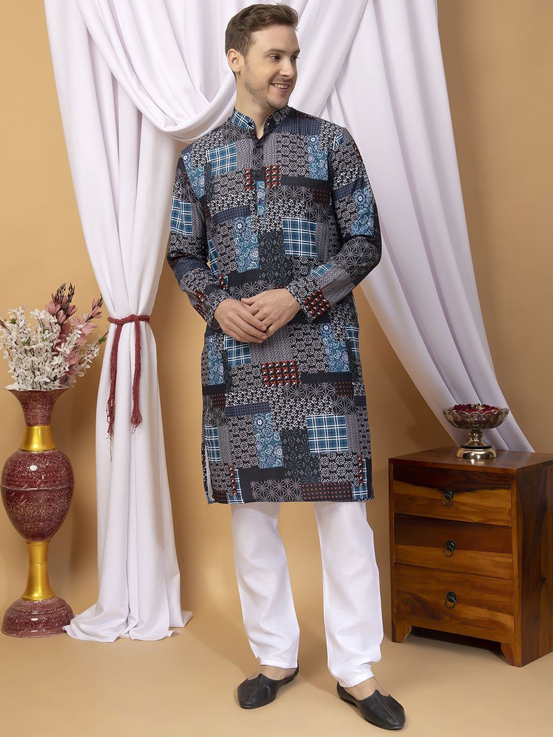 

Hangup Ethnic Motifs Printed Mandarin Collar Regular Kurta With Pyjama, Blue