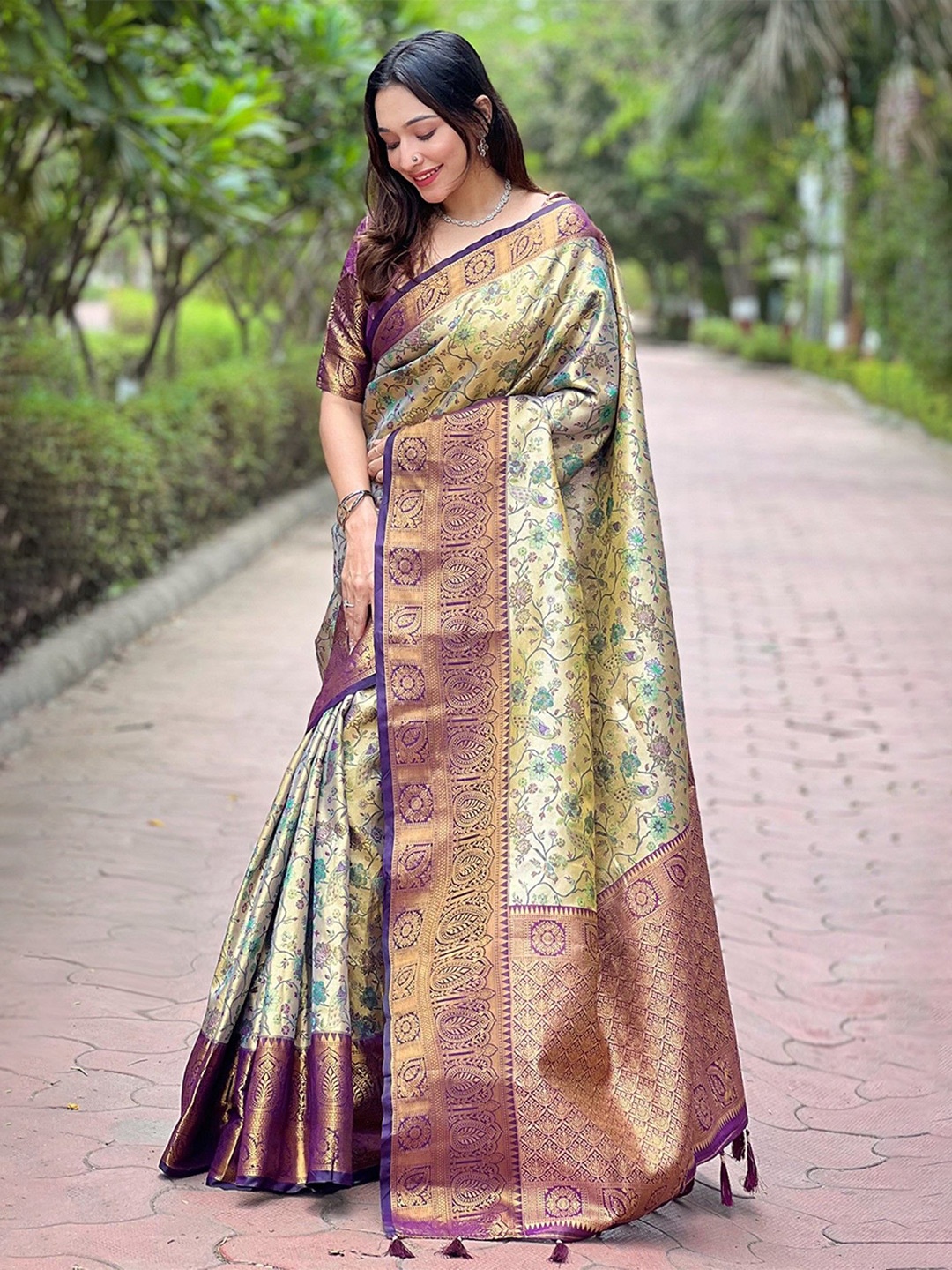 

Mitera Ethnic Motifs Zari Woven Dharmavaram Saree, Purple