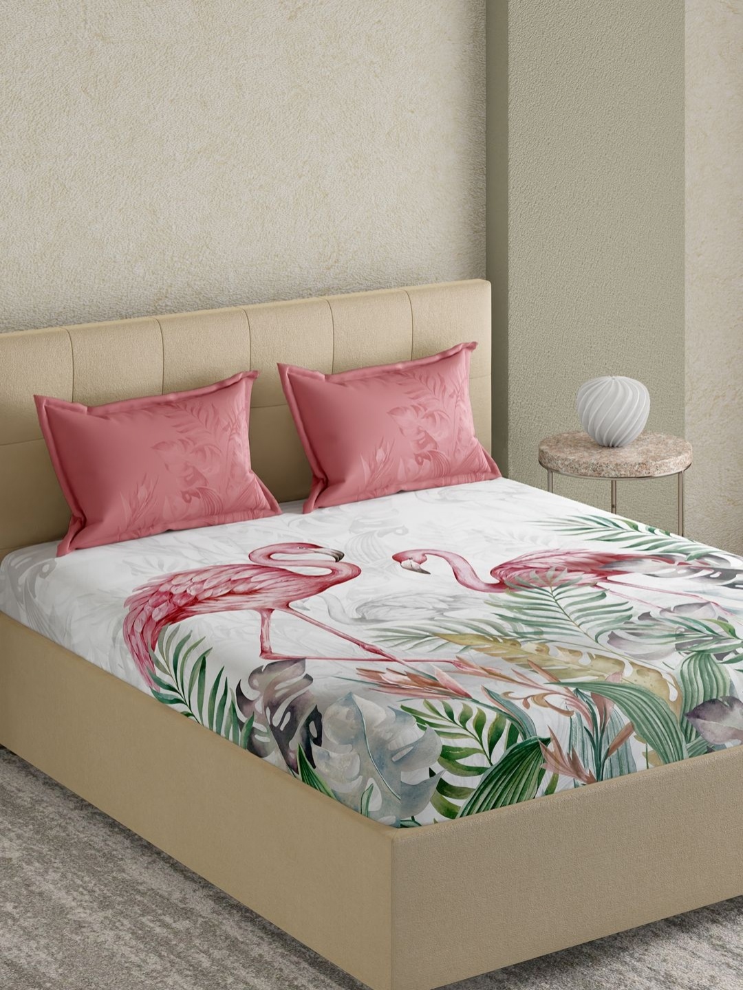 

GM Red & White Graphic Printed Cotton 300 TC King Bedsheet with 2 Pillow Covers