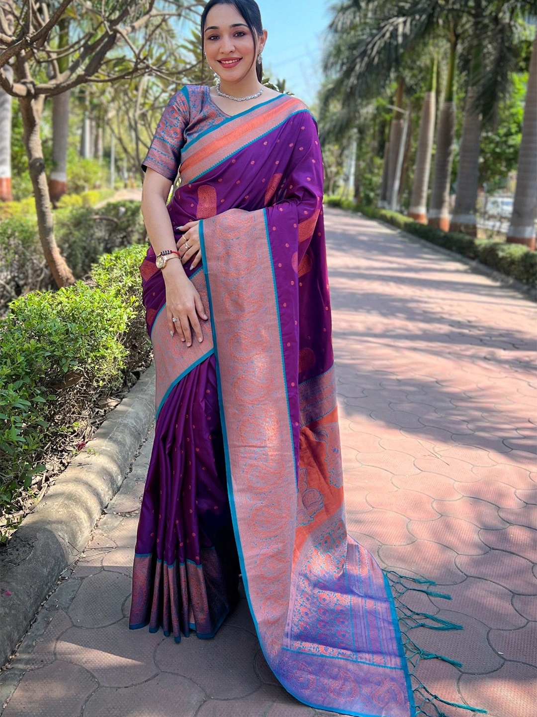

MySilkLove Woven Design Zari Silk Blend Banarasi Saree, Purple