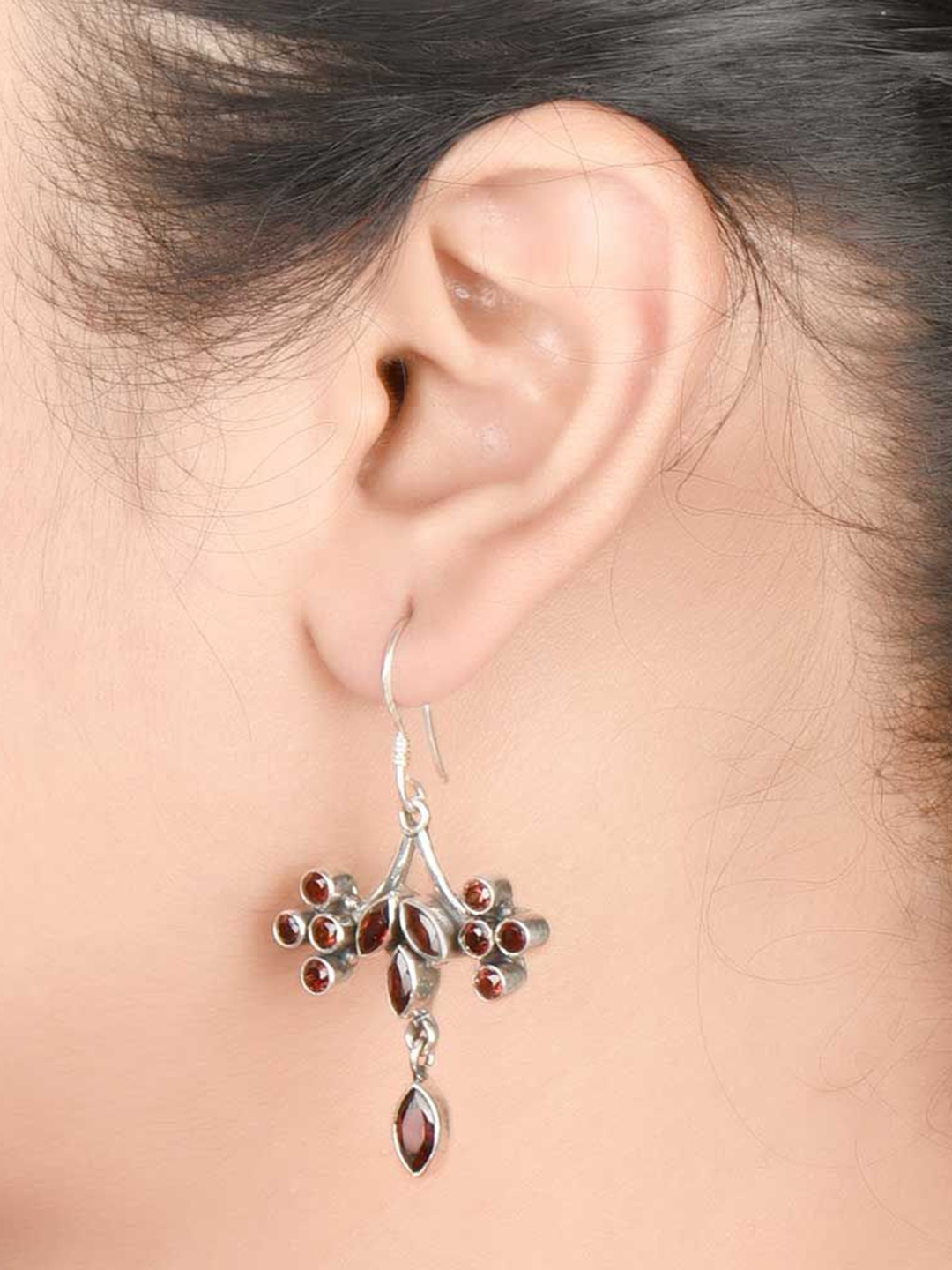 

Indianshelf 92.5 Sterling Silver Contemporary Drop Earrings