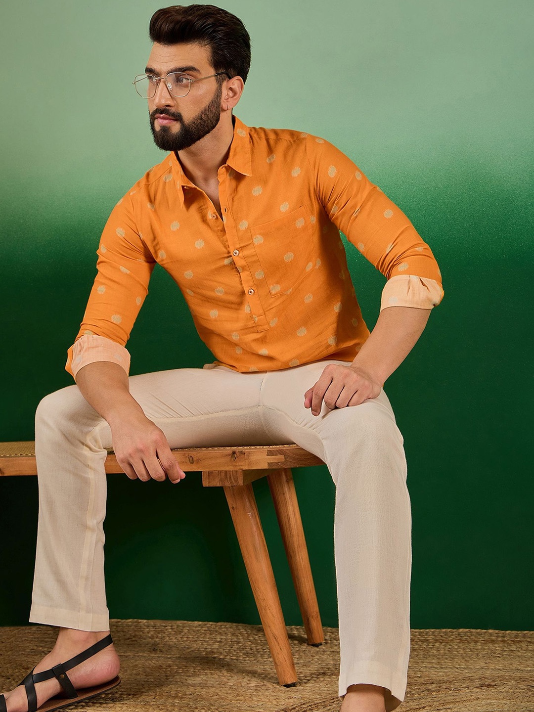 

Sangria Geometric Printed Pure Cotton Short Kurta, Mustard