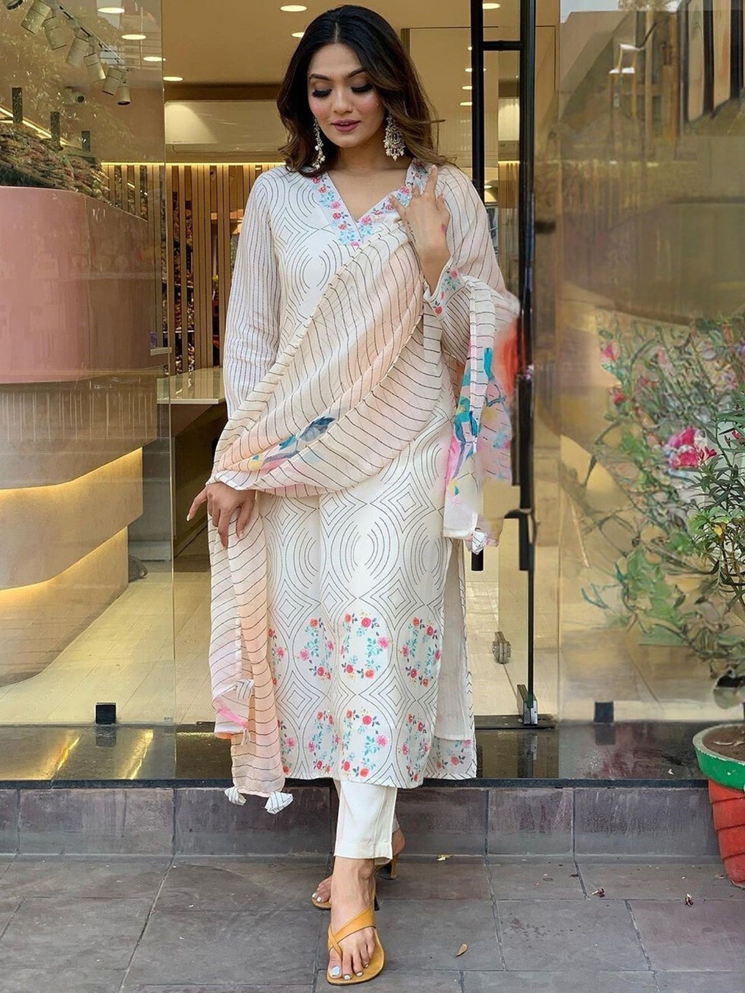 

KALINI Floral Printed V-Neck Kurta & Trousers With Dupatta, Off white