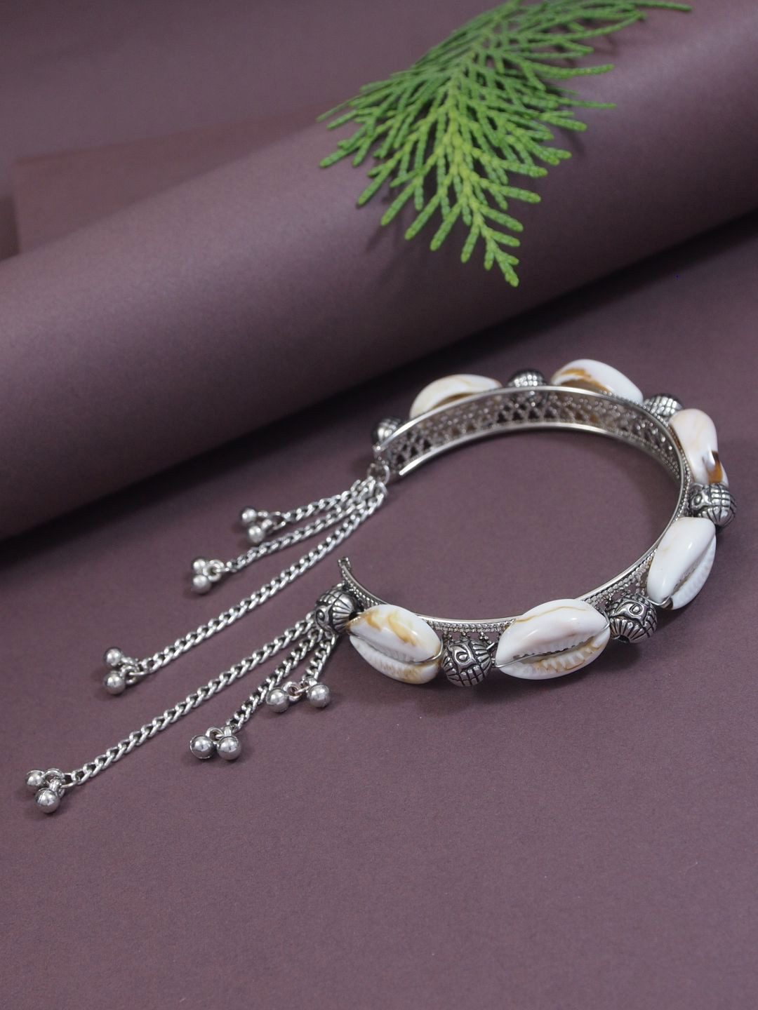 

I Jewels Women Silver Silver Plated Oxidised Cuff Bracelet